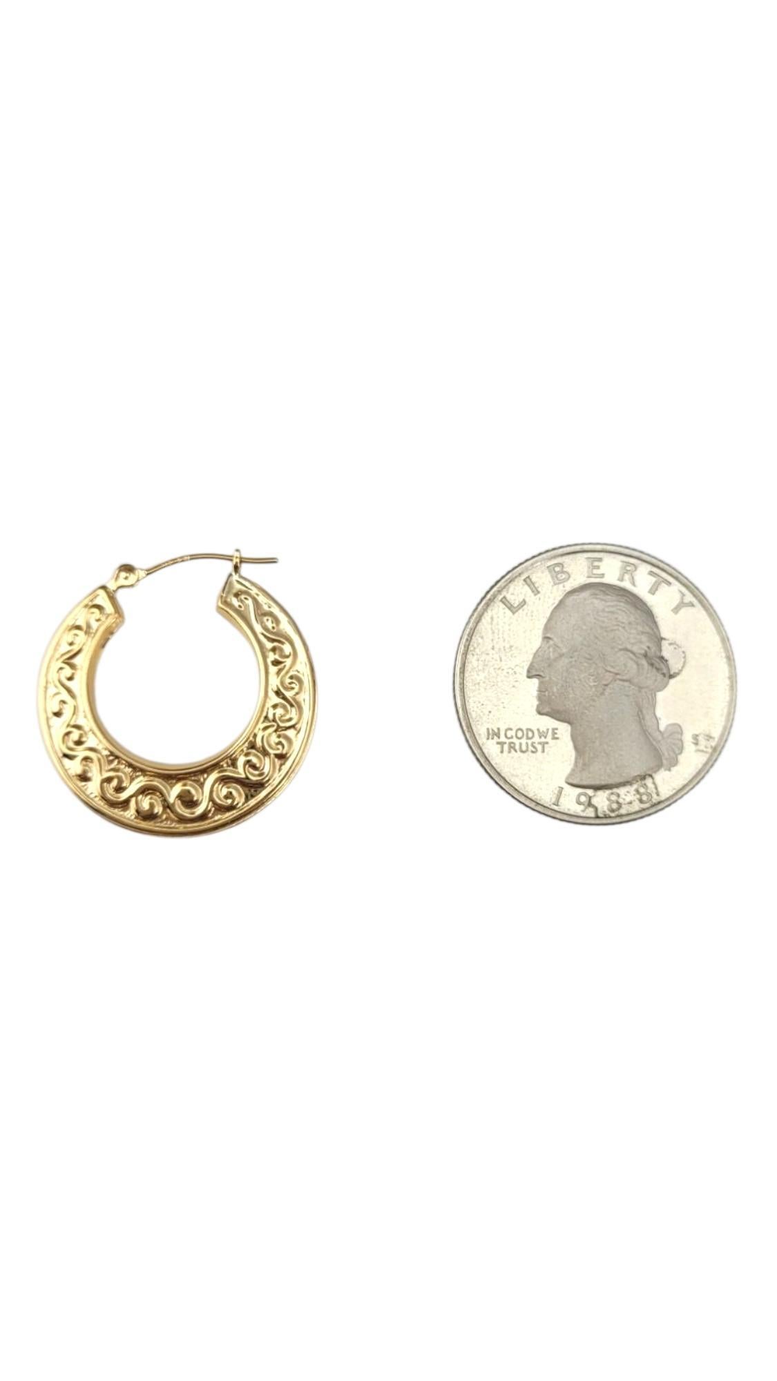 Pendientes de aro con bisagra de oro amarillo de 14 quilates #21702 en venta 1