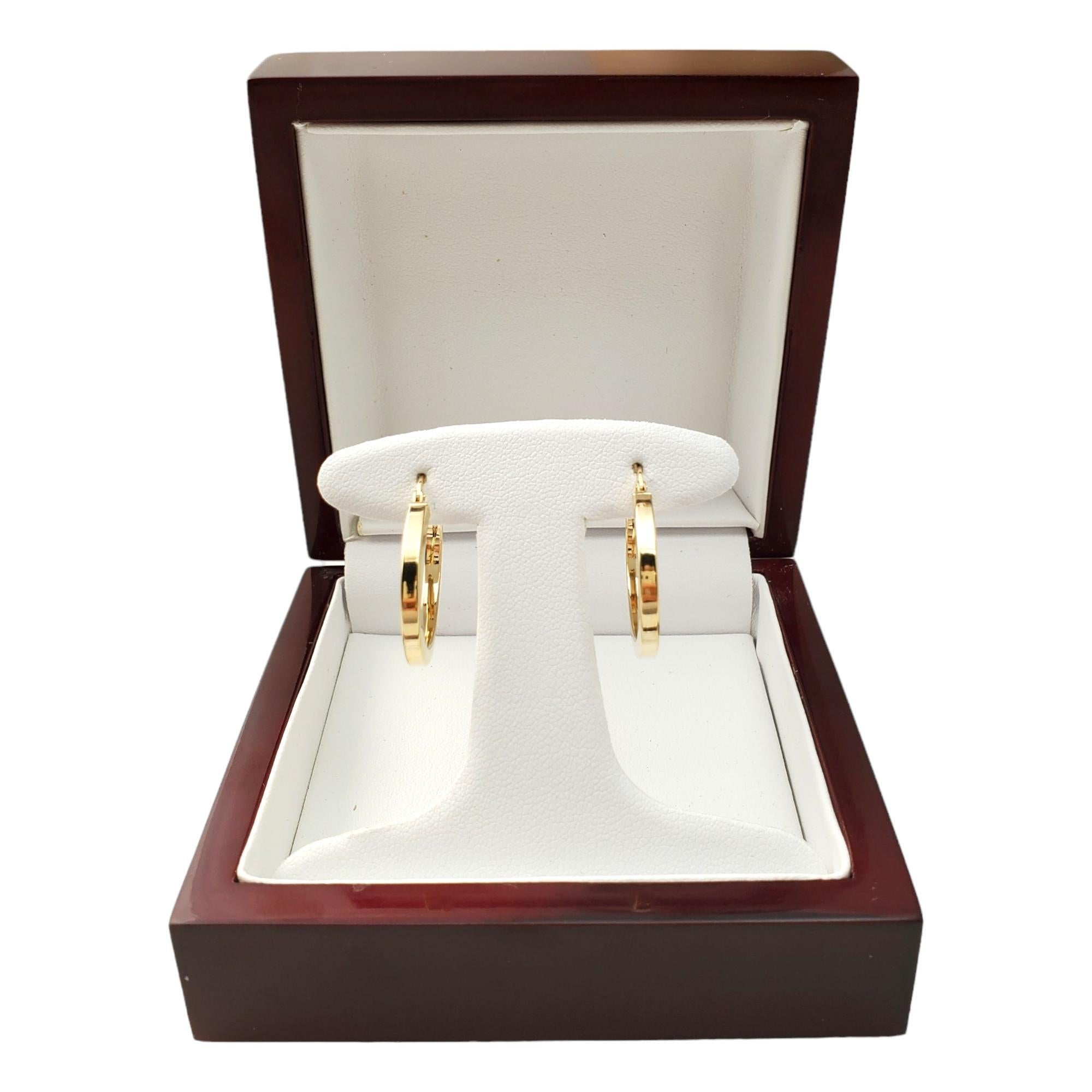 14K Yellow Gold Hoop Earrings #16660 For Sale 4