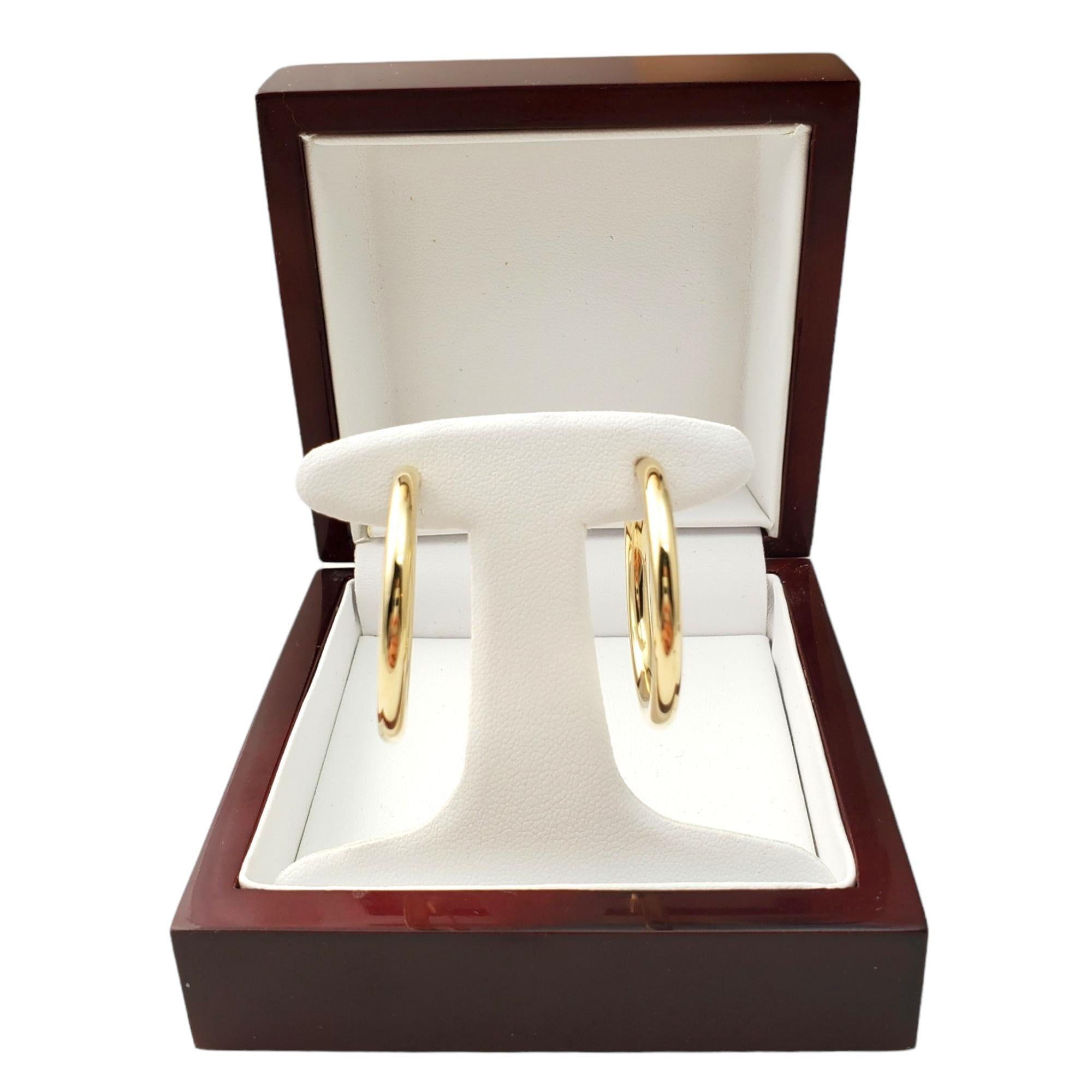 14K Yellow Gold Hoop Earrings #16663 For Sale 5