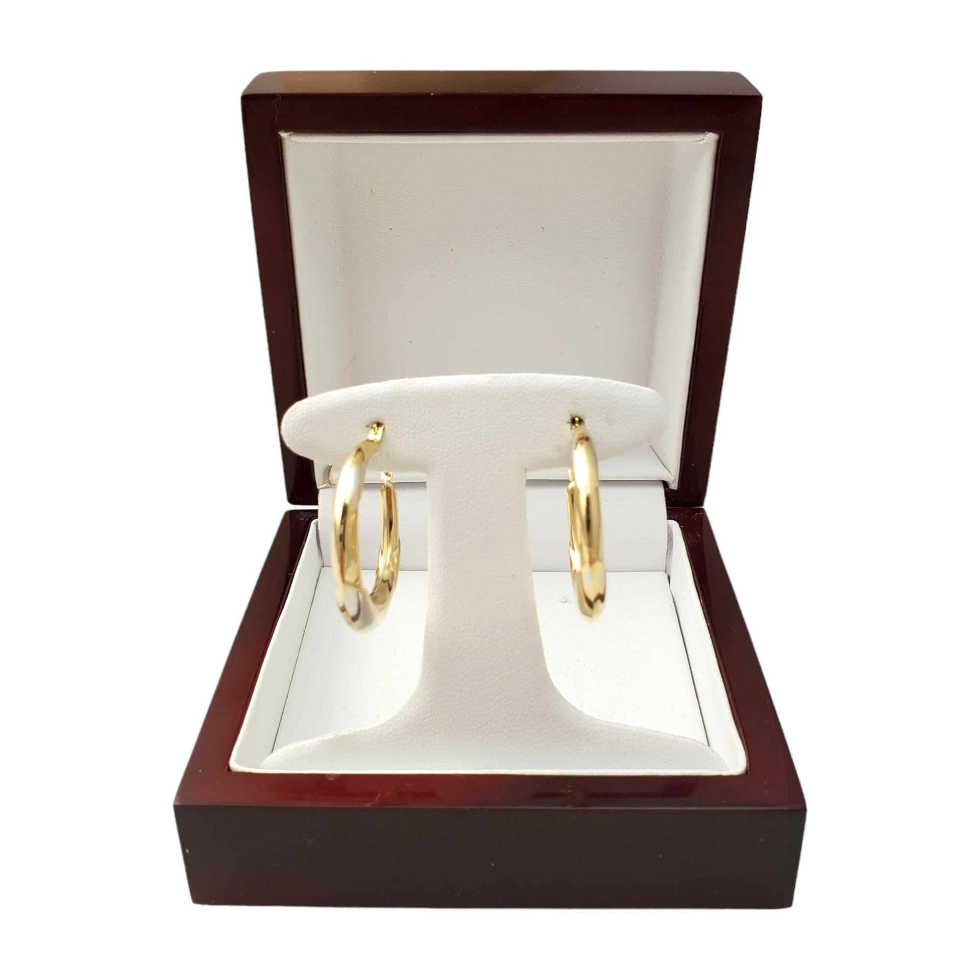 14K Yellow Gold Hoop Earrings #16666 For Sale 1
