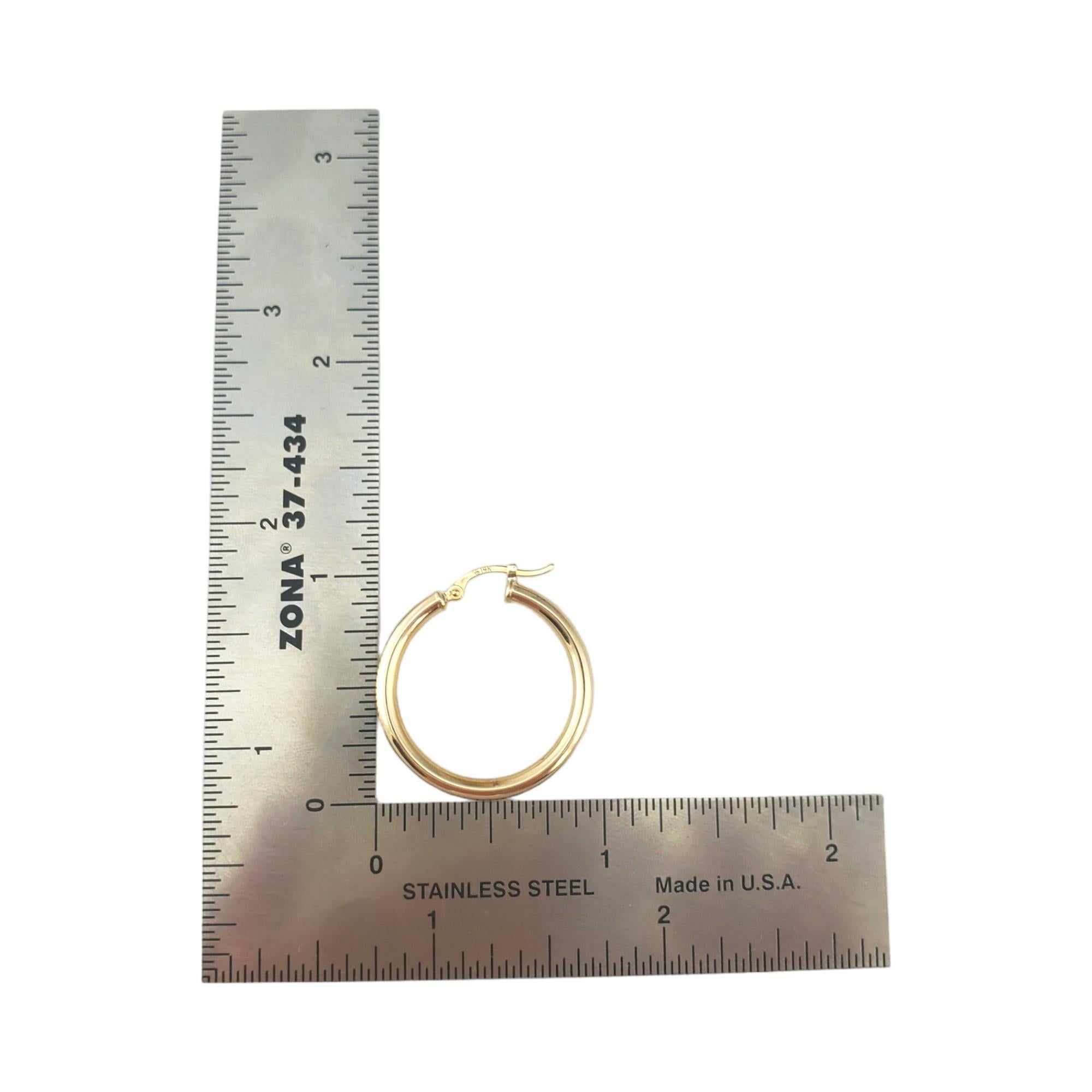 Orecchini a cerchio in oro giallo 14K #17948 in vendita 1