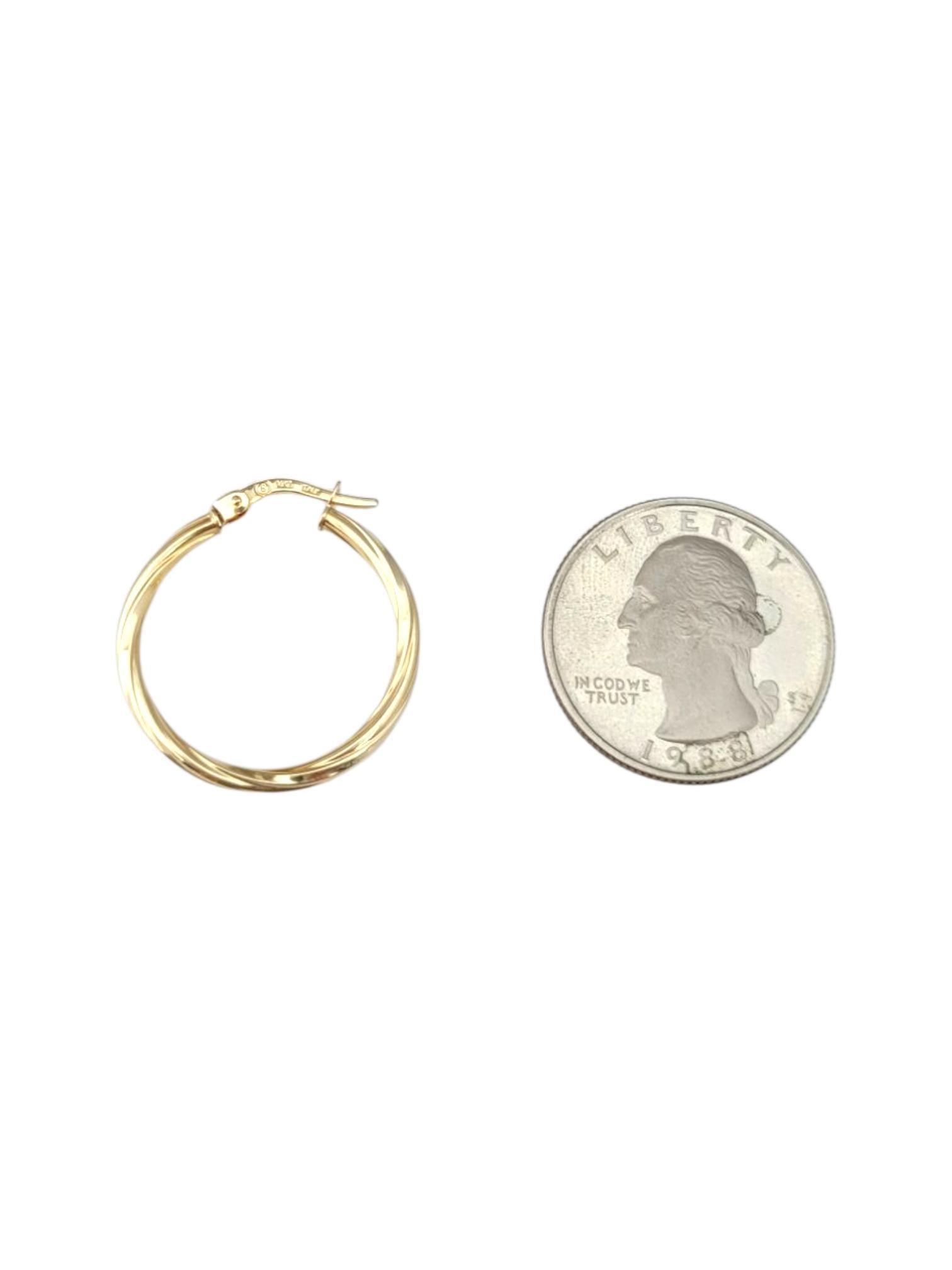 14K Yellow Gold Hoop Earrings #21757 For Sale 1