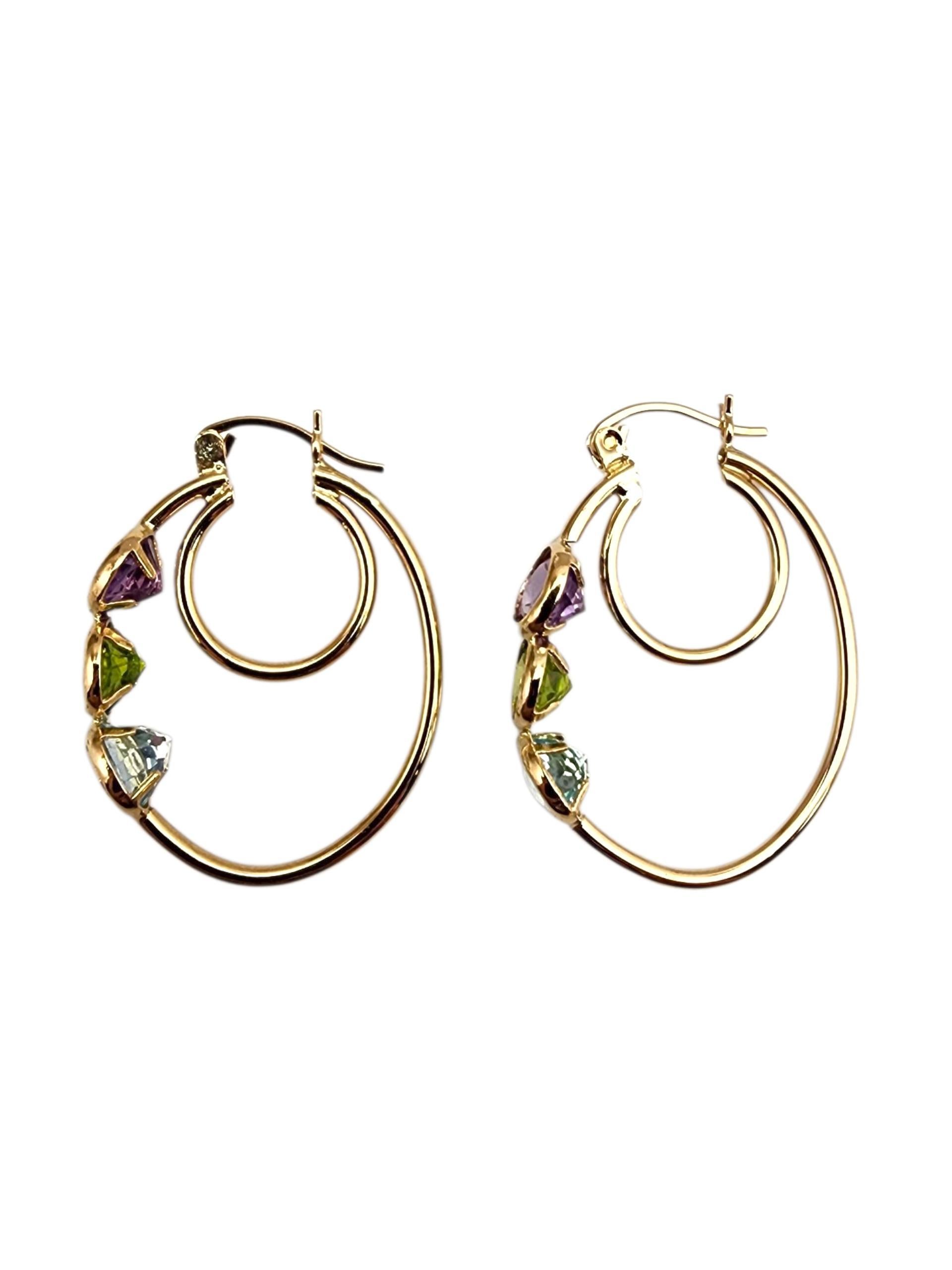 Pendientes de aro de oro amarillo de 14 quilates con piedras -

Elegantes con un toque de brillo, estos pendientes de aro de oro amarillo de 14 quilates están adornados con piedras brillantes: la mezcla perfecta de clásico y contemporáneo.

Peso: