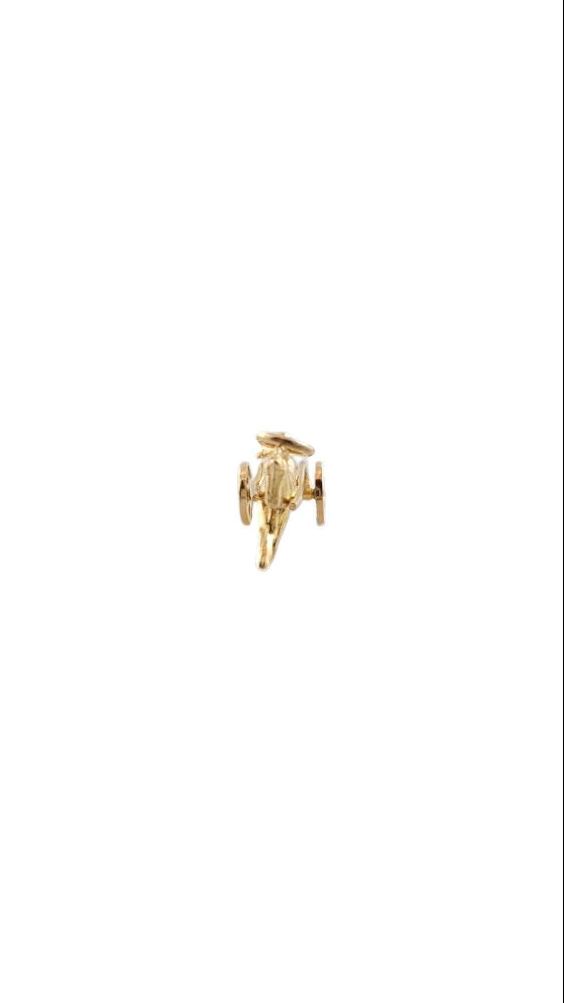 Vintage 14K Yellow Gold Horse Carriage Charm-

This adorable horse carriage charm is crafted in beautifully detailed 14K yellow gold. 

Size: 11.3mm X 22.3mm 

Stamped: 14K 

Weight: 1.79g/1.1dwt

Very good condition, professionally polished.

Will