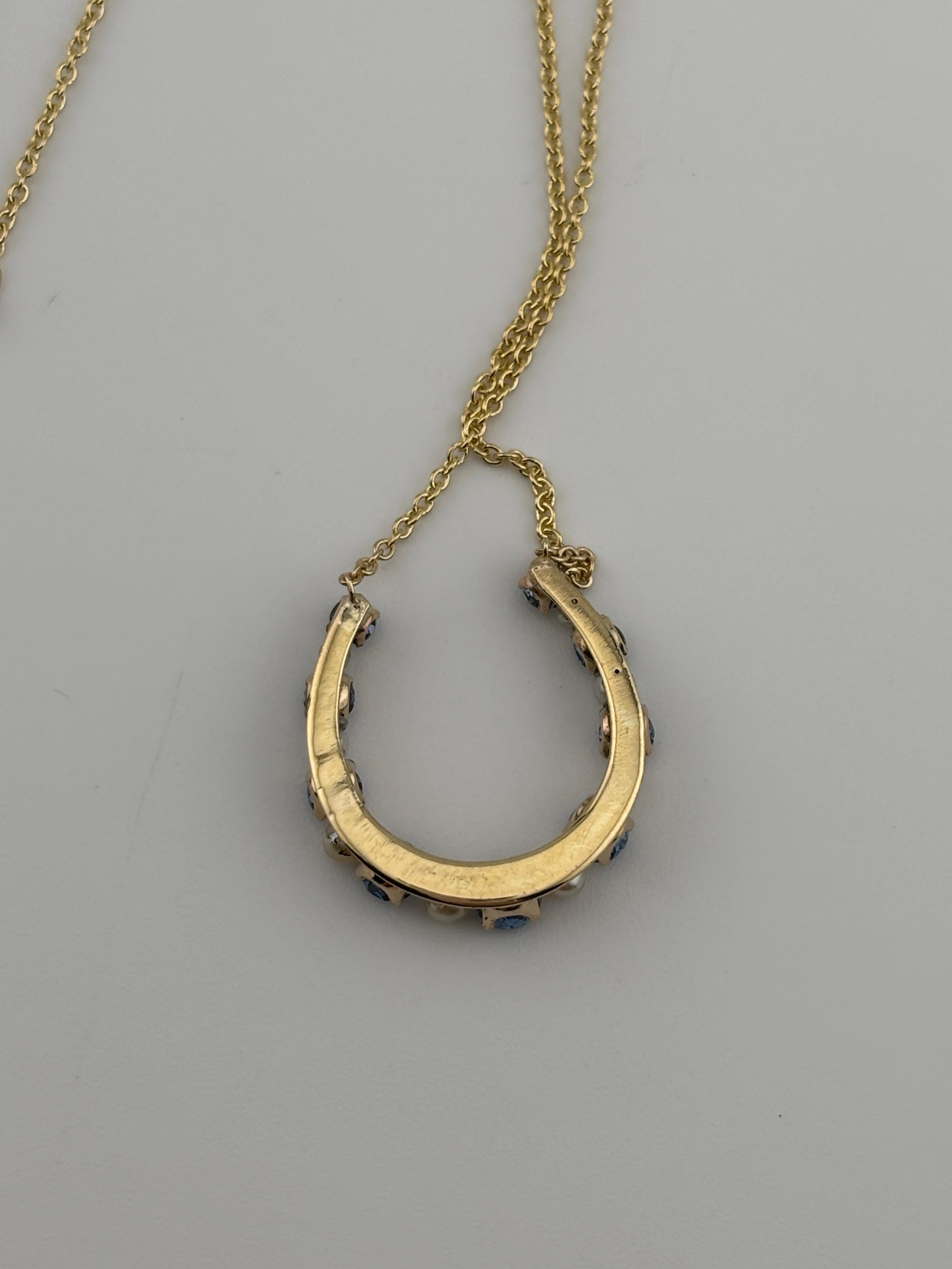14k Yellow Gold Horse Shoe Sapphire & Pearl Necklace In Good Condition For Sale In Bernardsville, NJ