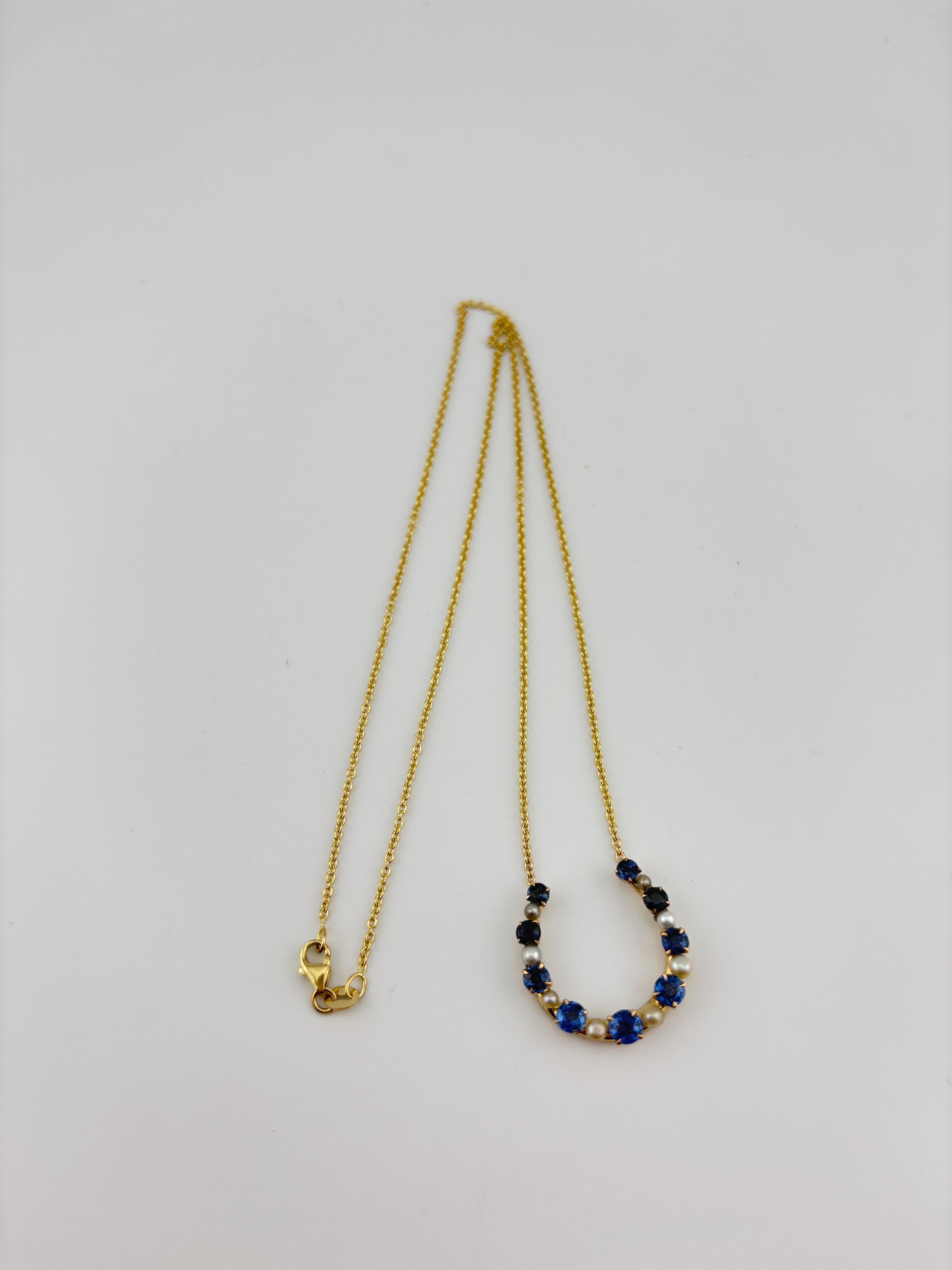 14k Yellow Gold Horse Shoe Sapphire & Pearl Necklace For Sale 4
