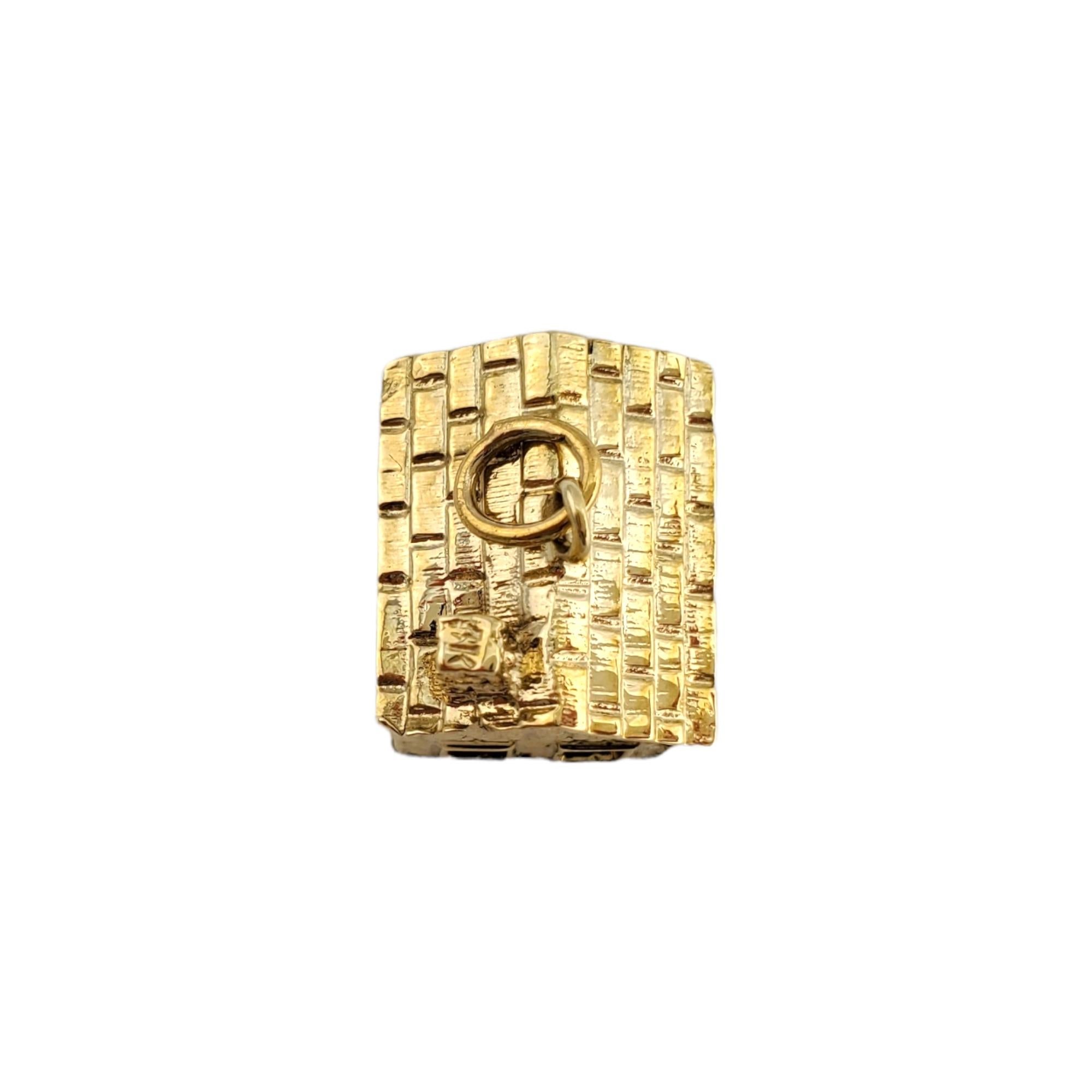 Breloque de maison en or jaune 14 carats Unisexe en vente