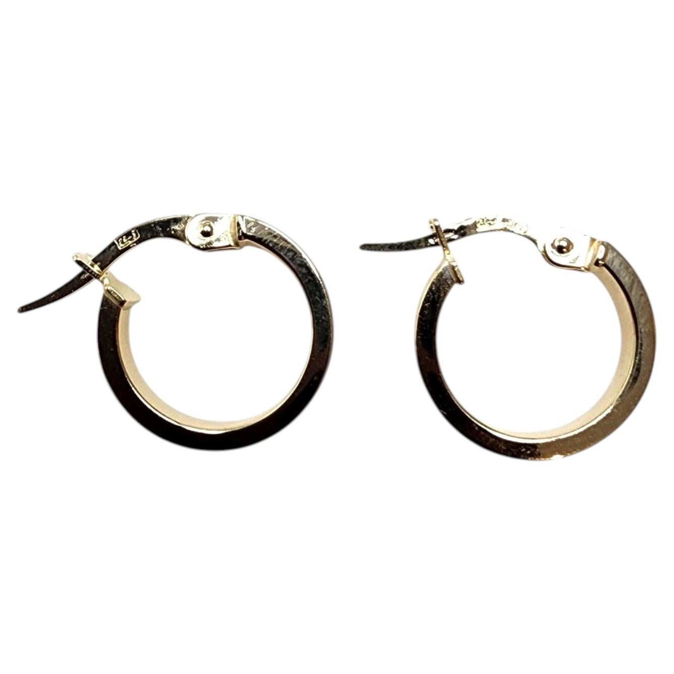 Boucles d'oreilles créoles « Huggie » en or jaune 14 carats #25523 en vente