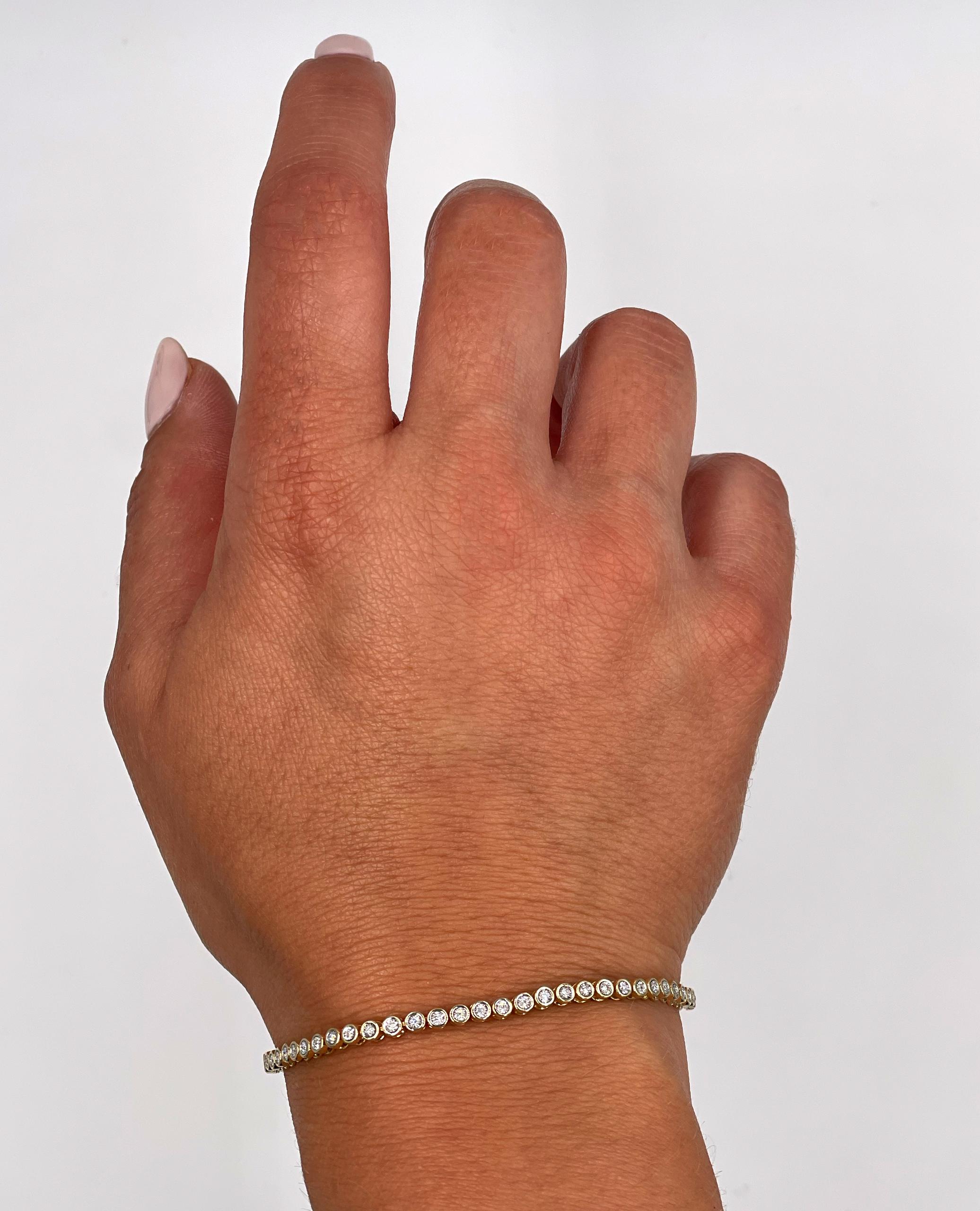 Bracelet de tennis en or jaune 14K Illusion Set 0.32 Carats Diamond Pour femmes en vente