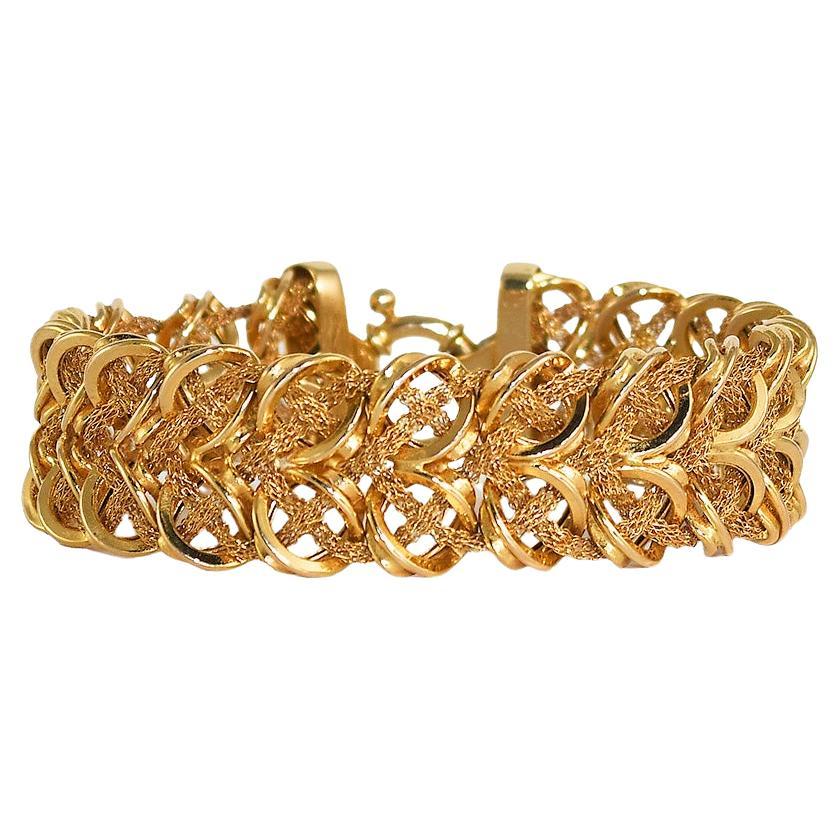 14K Yellow Gold Infinity Loop Link Bracelet 7.5" (en anglais) en vente