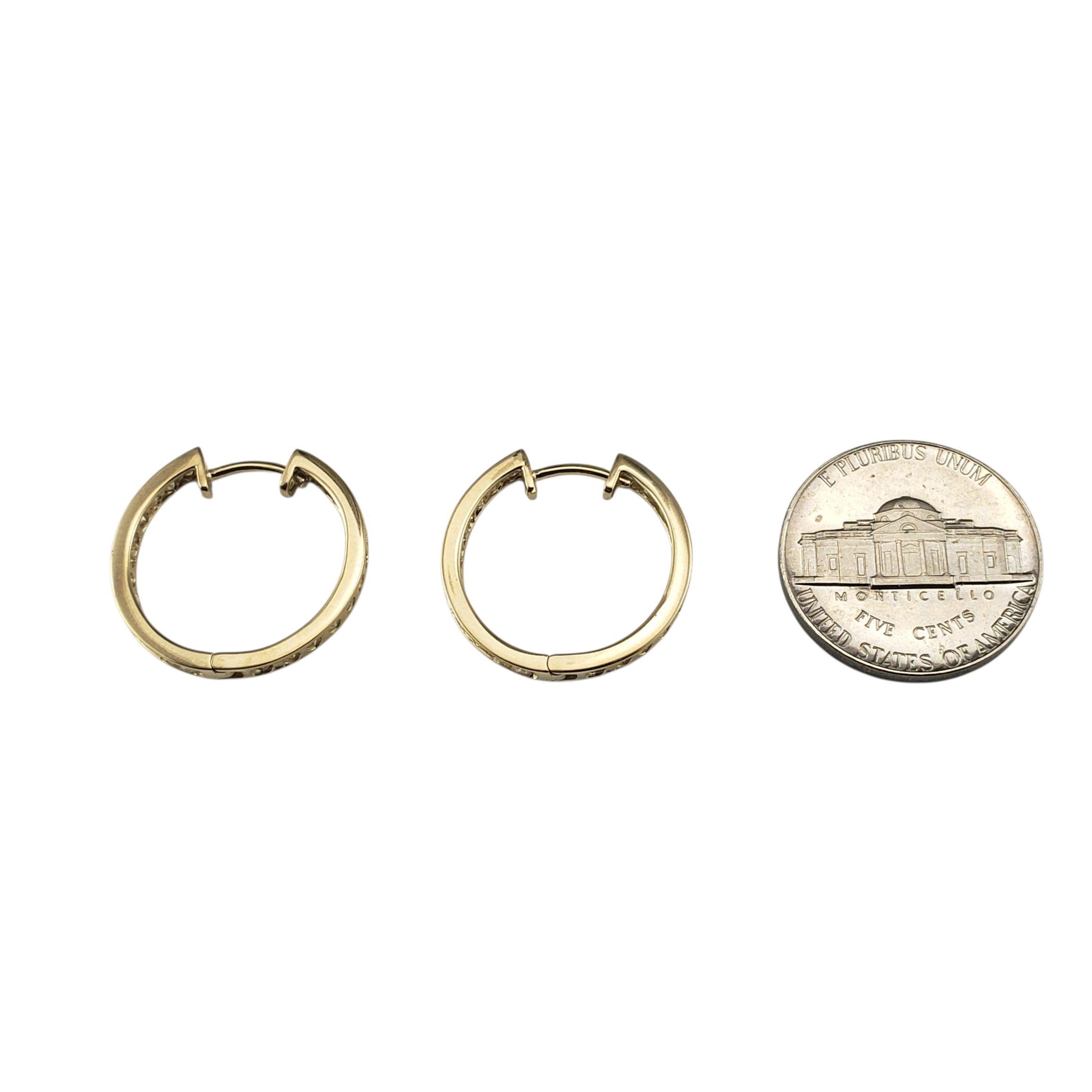 Boucles d'oreilles en or jaune 14K avec diamants à l'intérieur et à l'extérieur #23050 Bon état - En vente à Washington Depot, CT