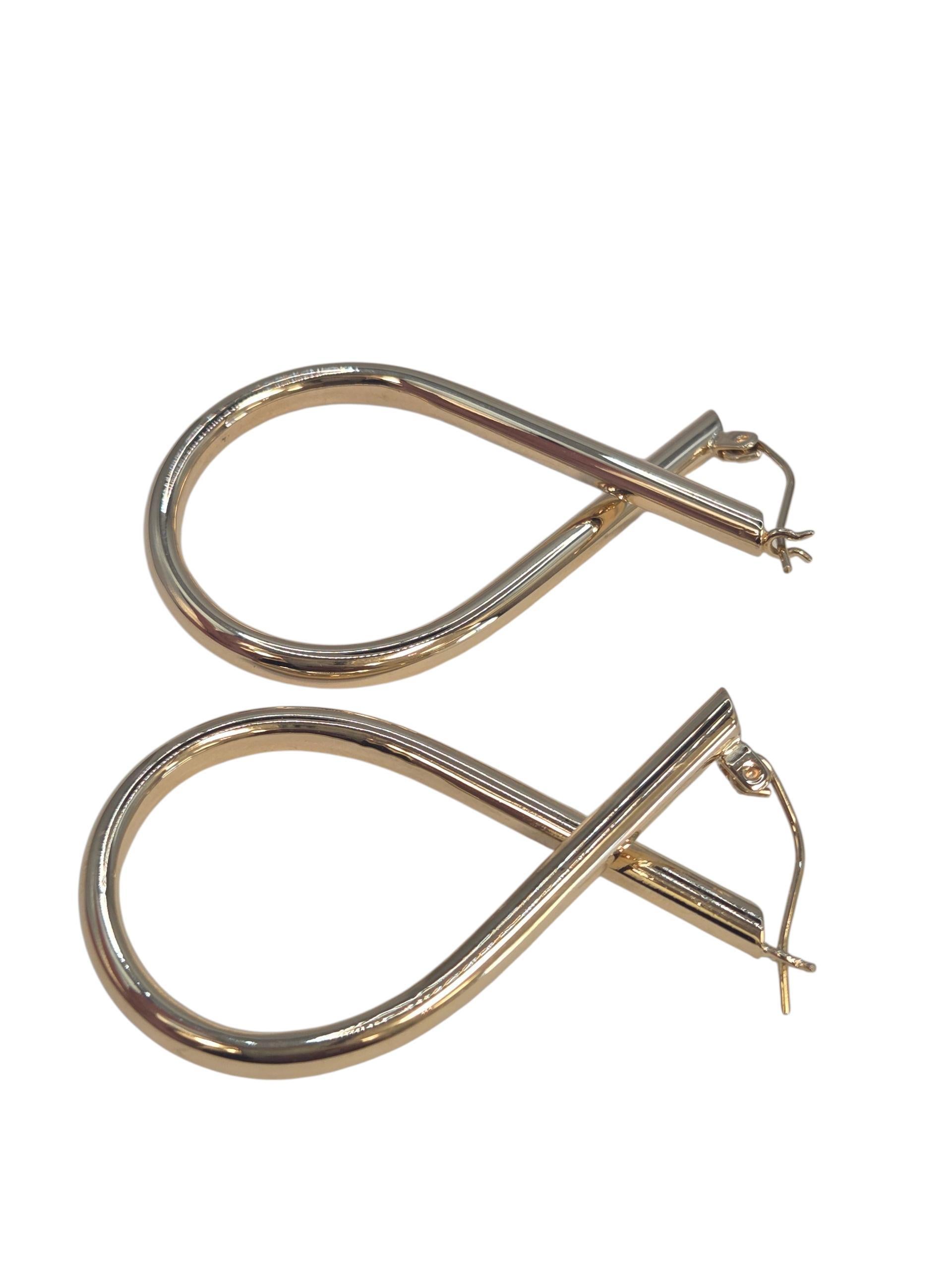 Orecchini a cerchio intersecanti in oro giallo 14K #23544 In condizioni buone in vendita a Washington Depot, CT