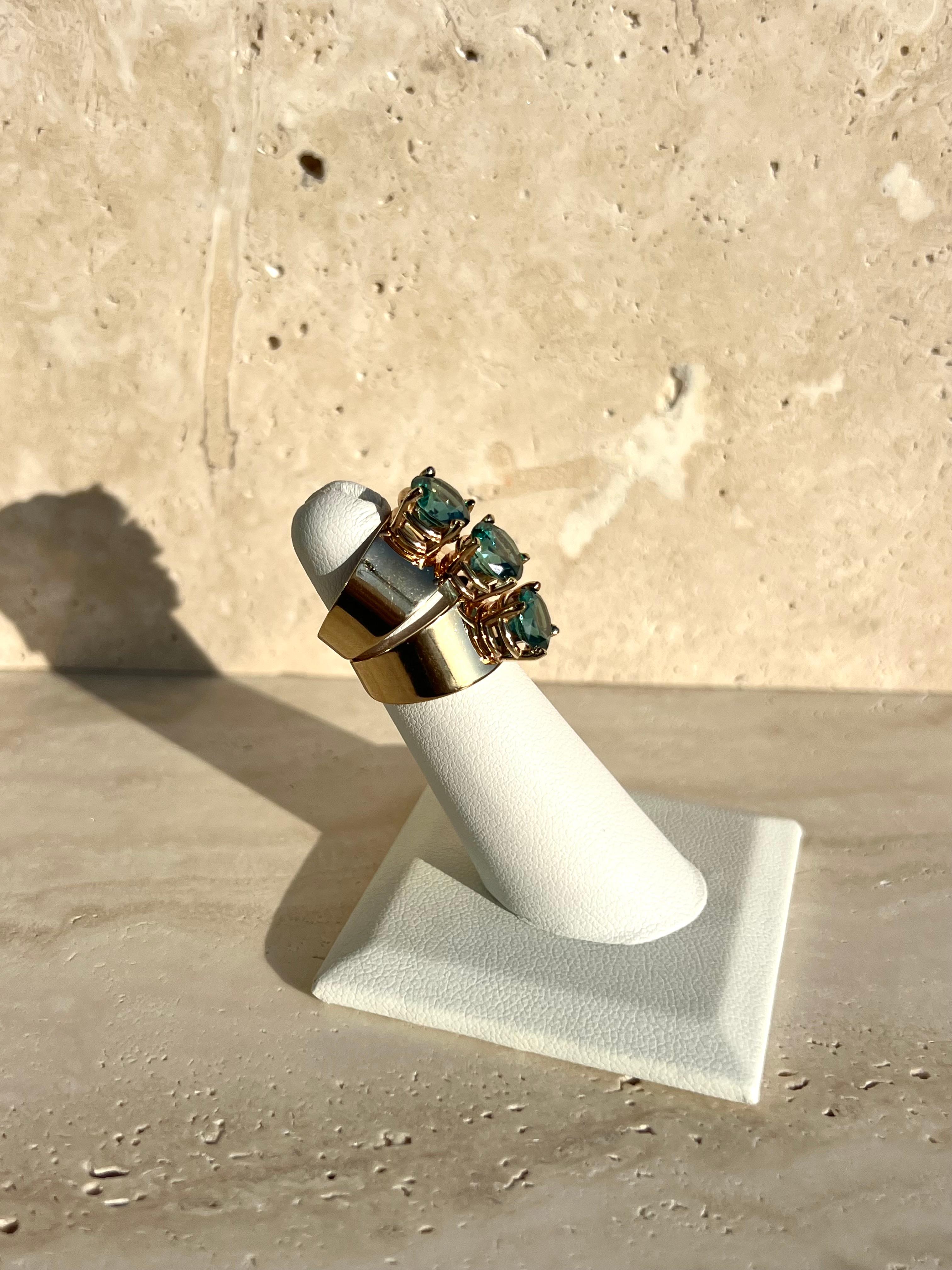 Italian 14k Gold Triple Stone Ring In Excellent Condition For Sale In Manhattan Beach, CA