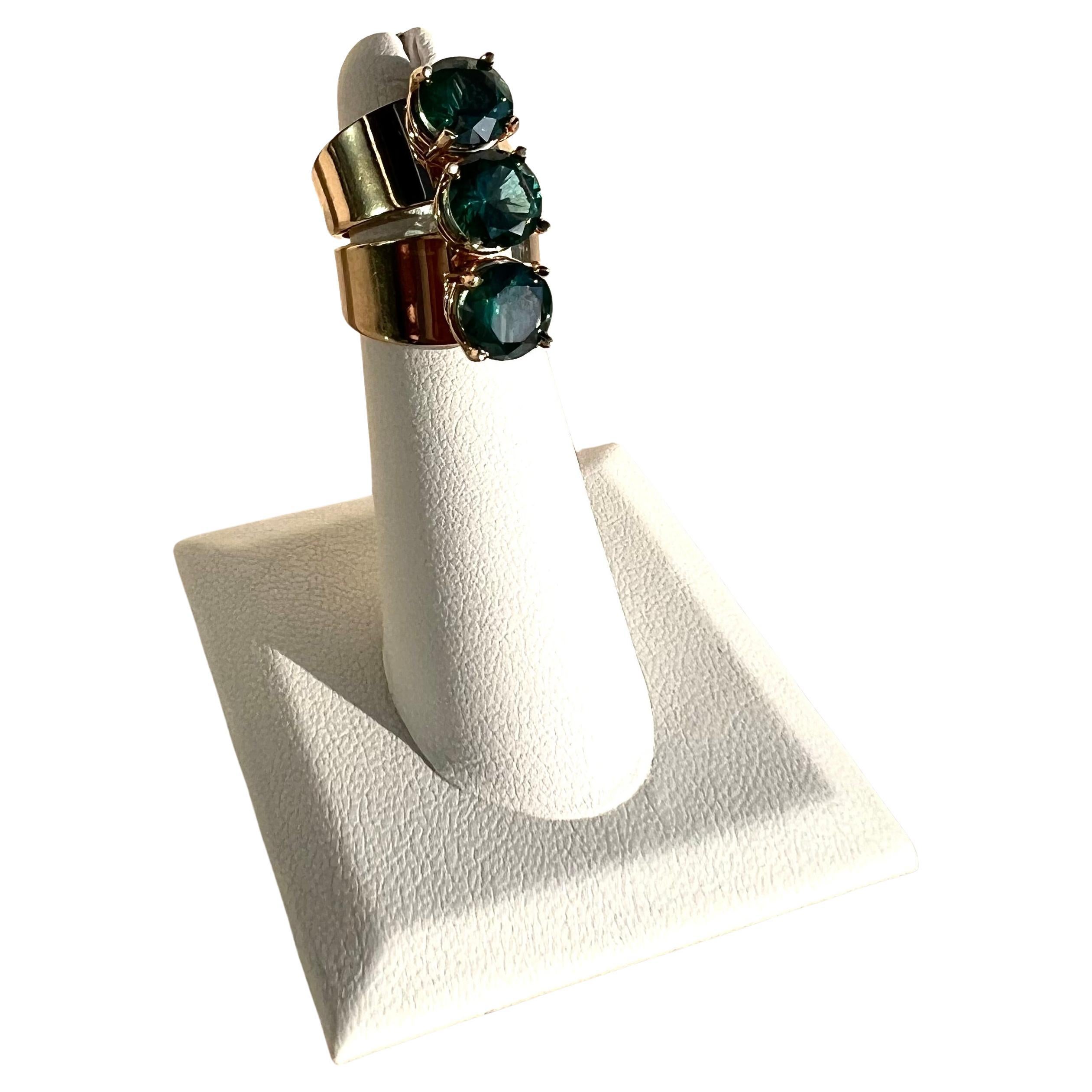 Anillo italiano de oro amarillo de 14k con tres piedras