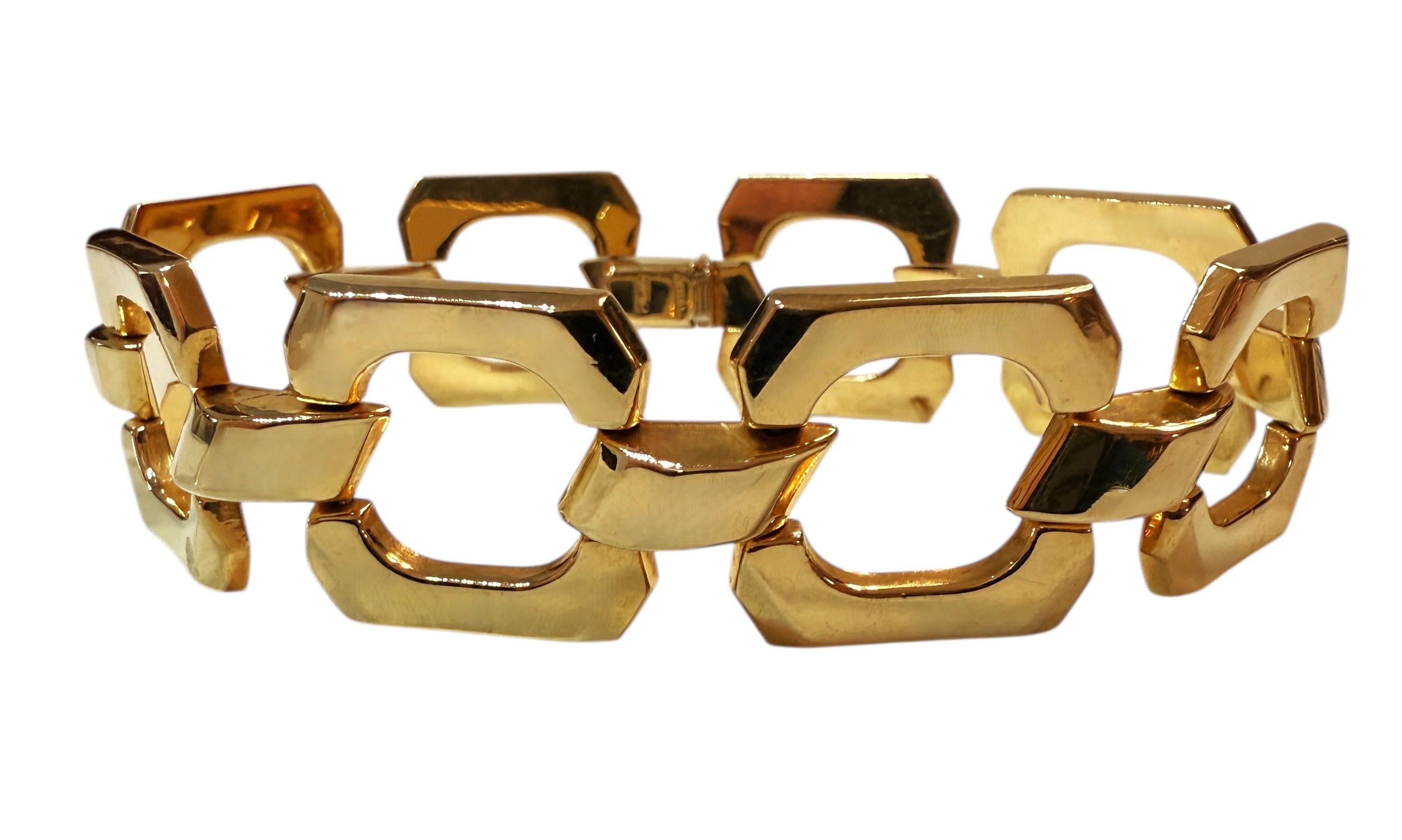 Pulsera geométrica entrelazada italiana Aurafin de oro amarillo de 14 quilates 16,3 gramos en Excelente estado para la venta en Eagan, MN