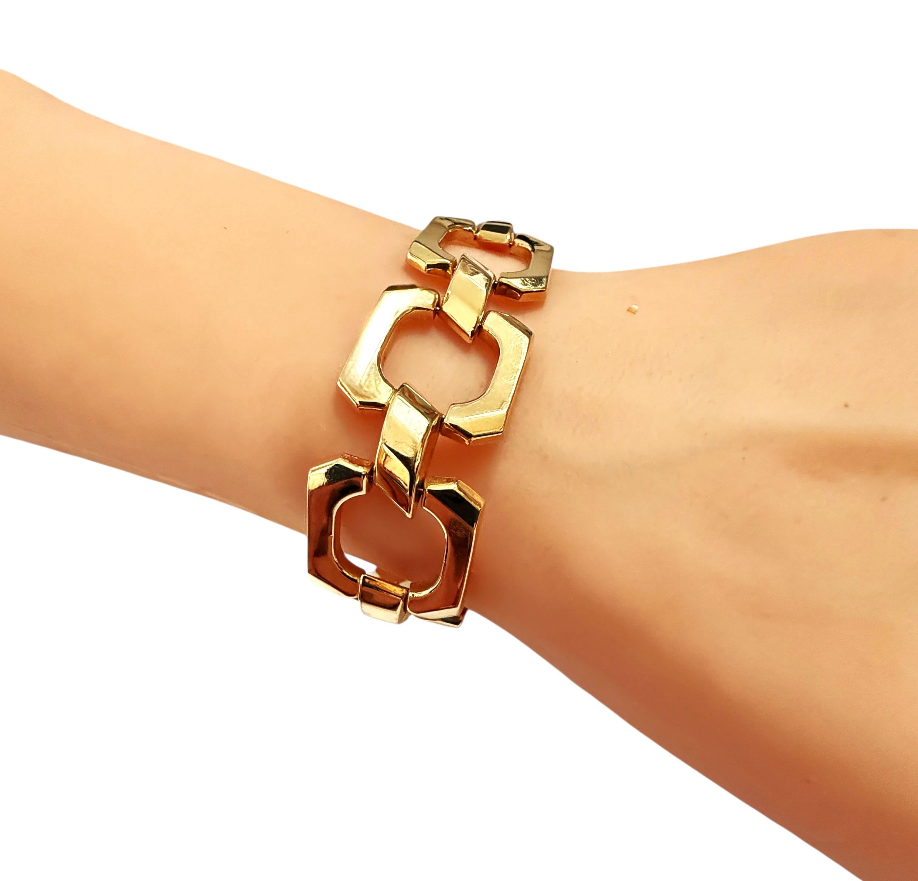 Pulsera geométrica entrelazada italiana Aurafin de oro amarillo de 14 quilates 16,3 gramos en venta 4