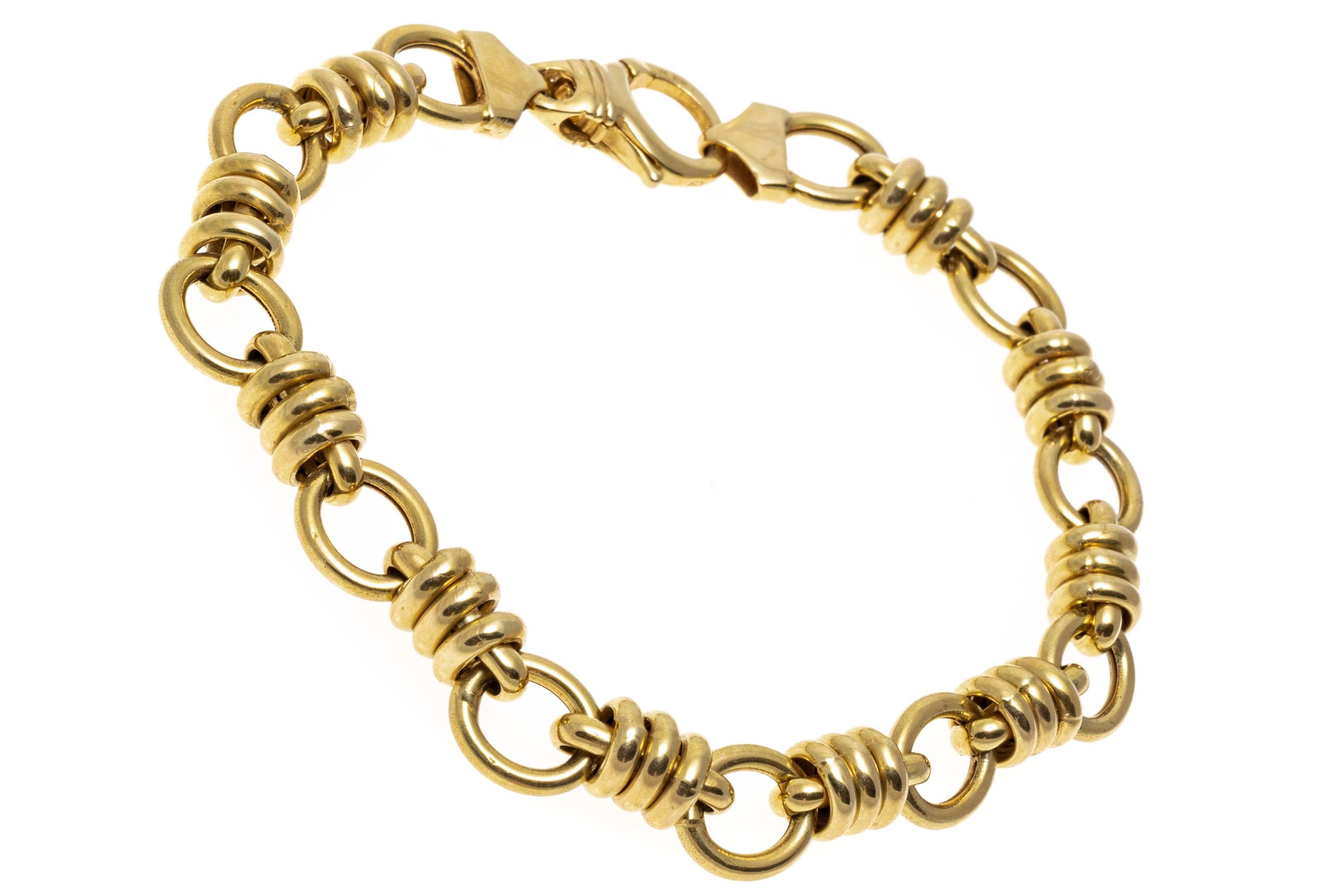 14K Yellow Gold Alternating Circular and Bar Link Bracelet For Sale 4