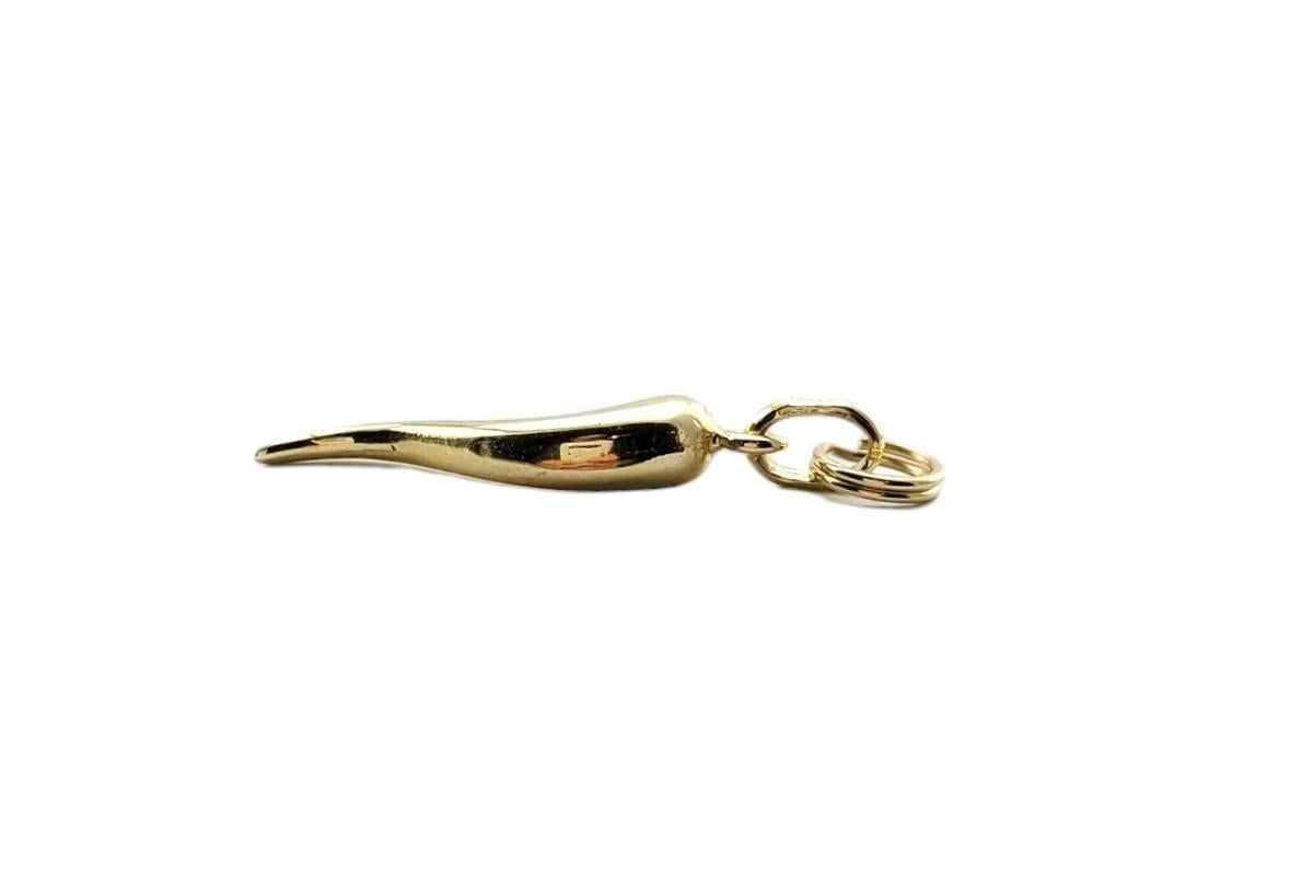 14K Yellow Gold Italian Horn Charm Pendant #17428 For Sale 2