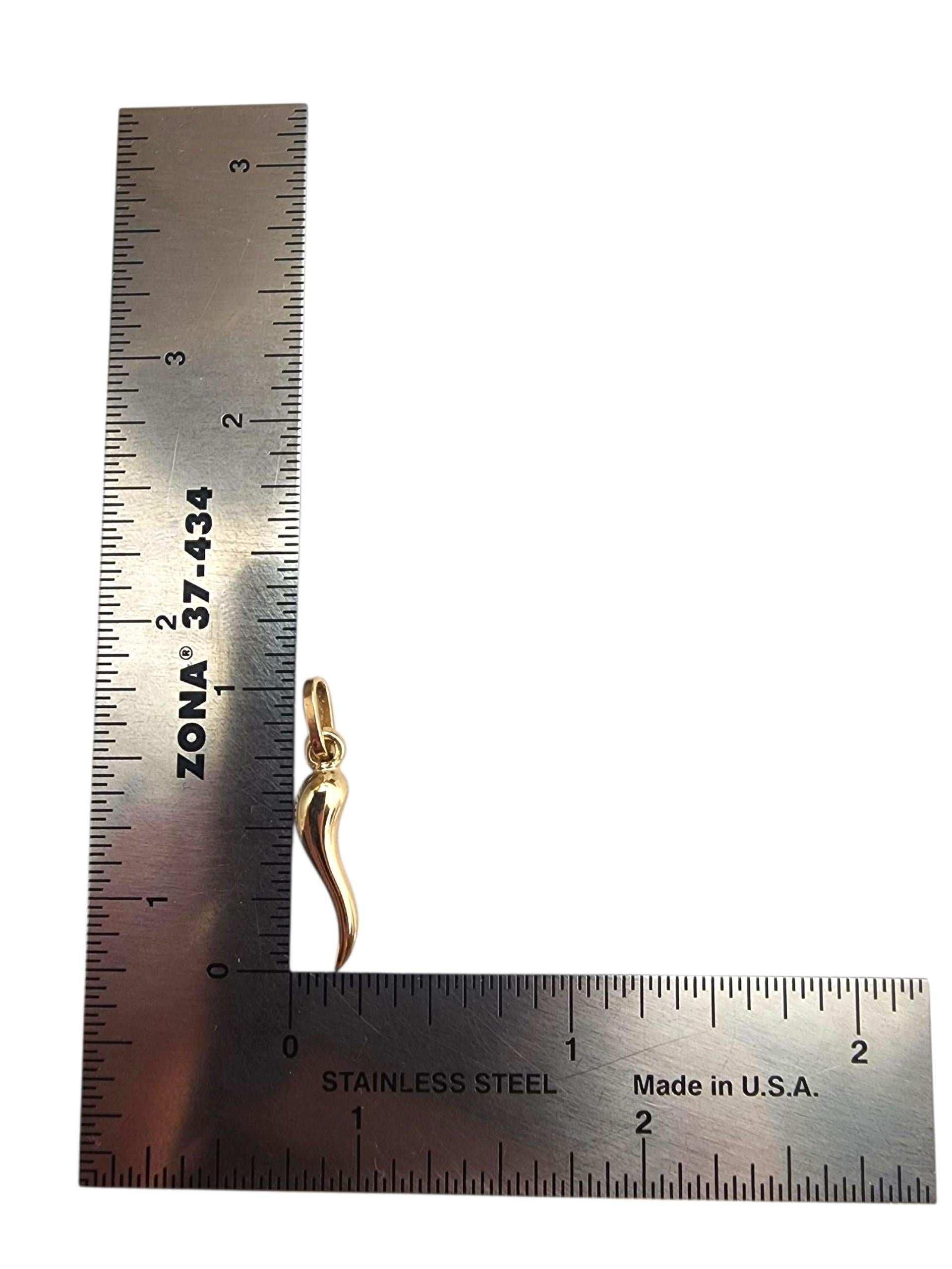 14K Yellow Gold Italian Horn Pendant #22824 For Sale 3