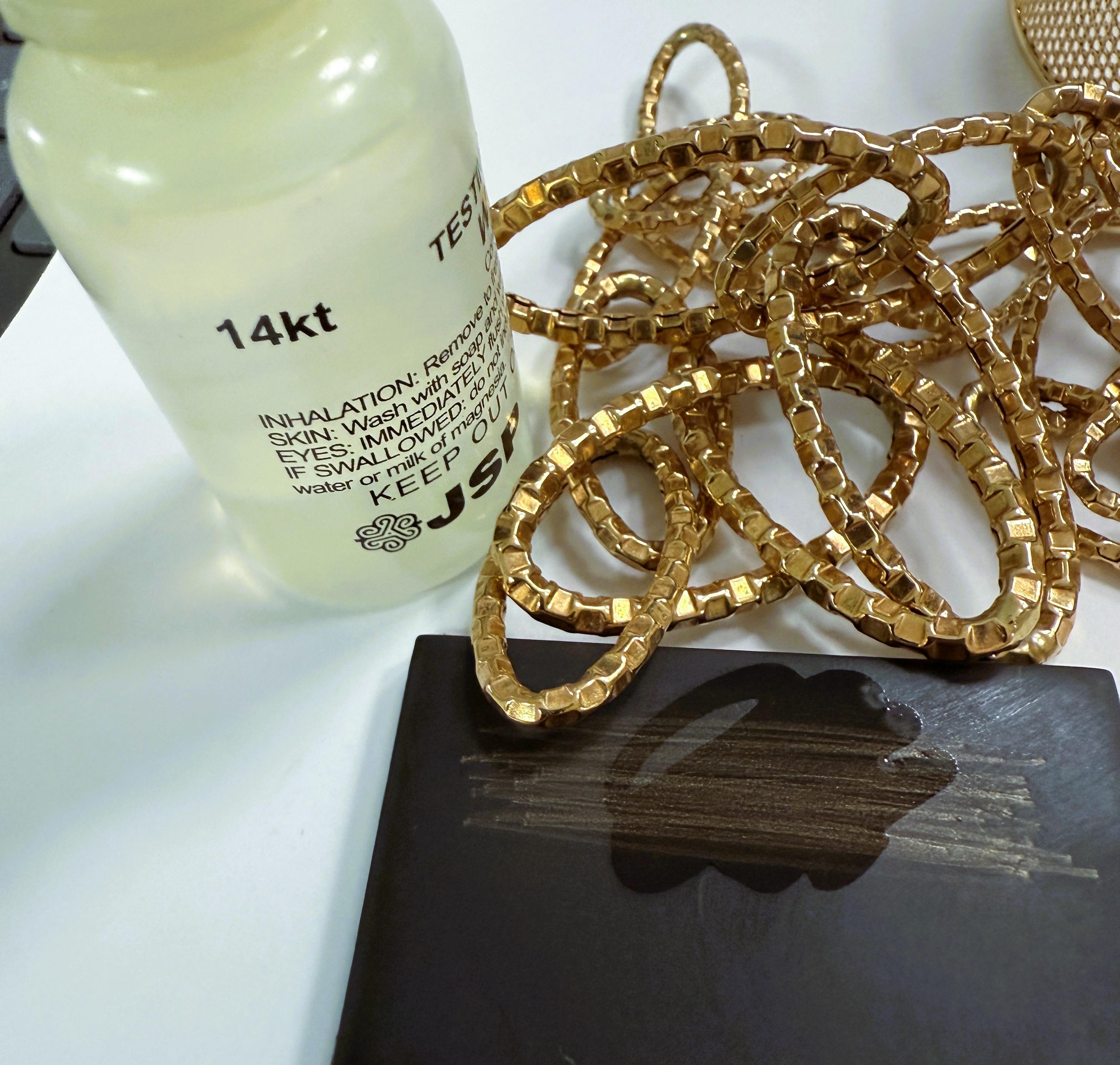 Collier italien en or jaune 14k de 19 pouces et 9 grammes avec marque de fabrique en vente 5