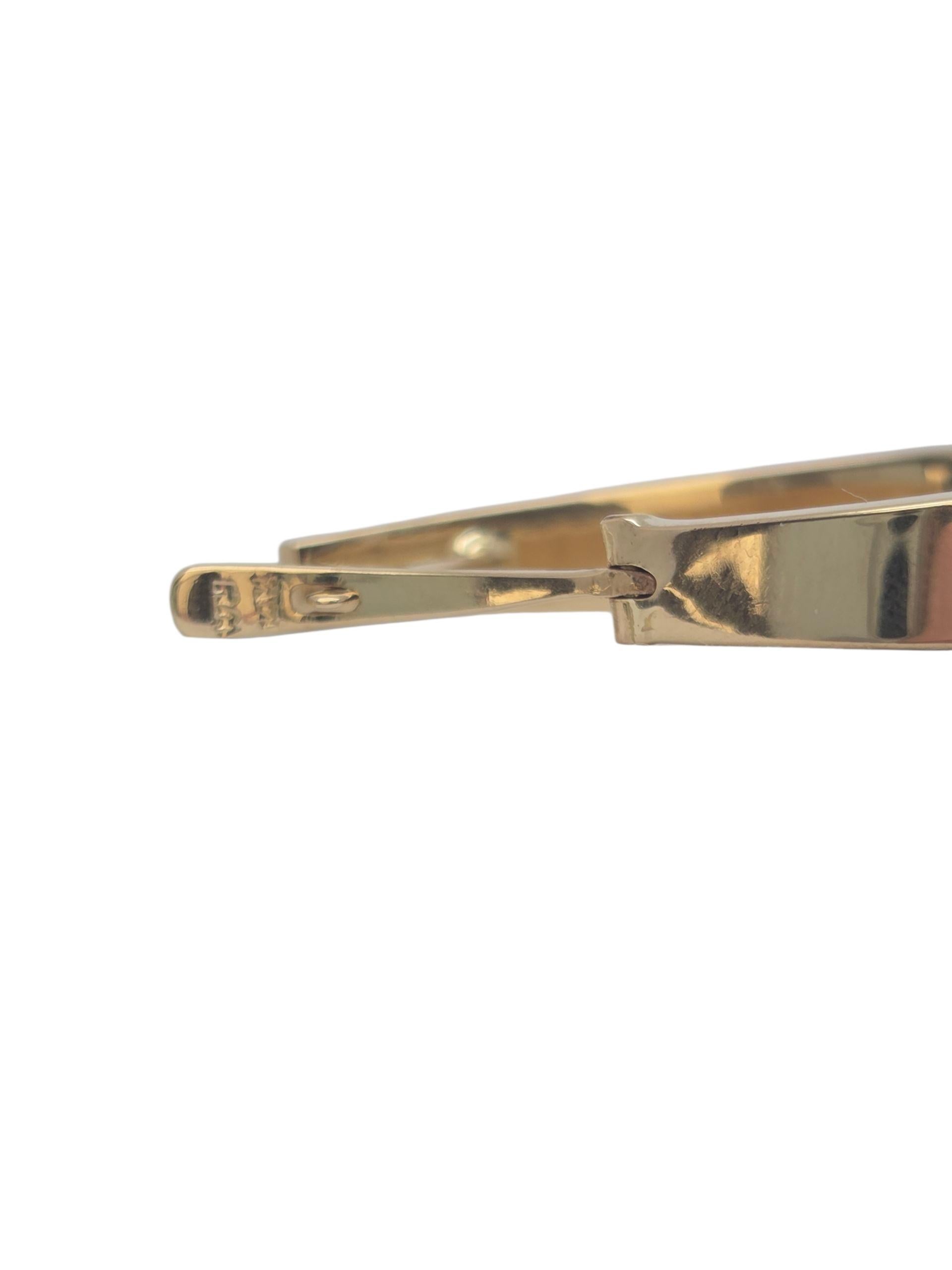 Boucles d'oreilles en or jaune 14k en forme de J #23820 Bon état - En vente à Washington Depot, CT