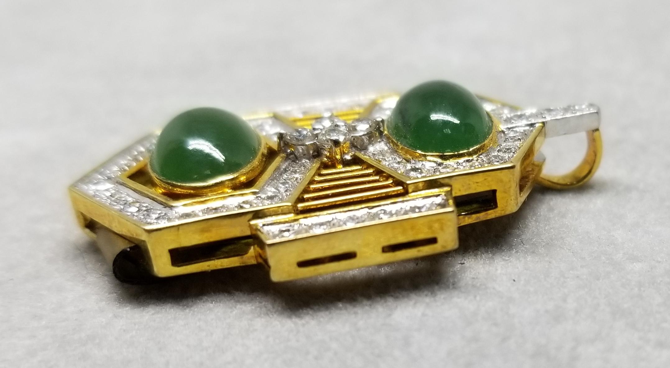 Contemporary 14 Karat Yellow Gold Jade and Diamond Pendant For Sale