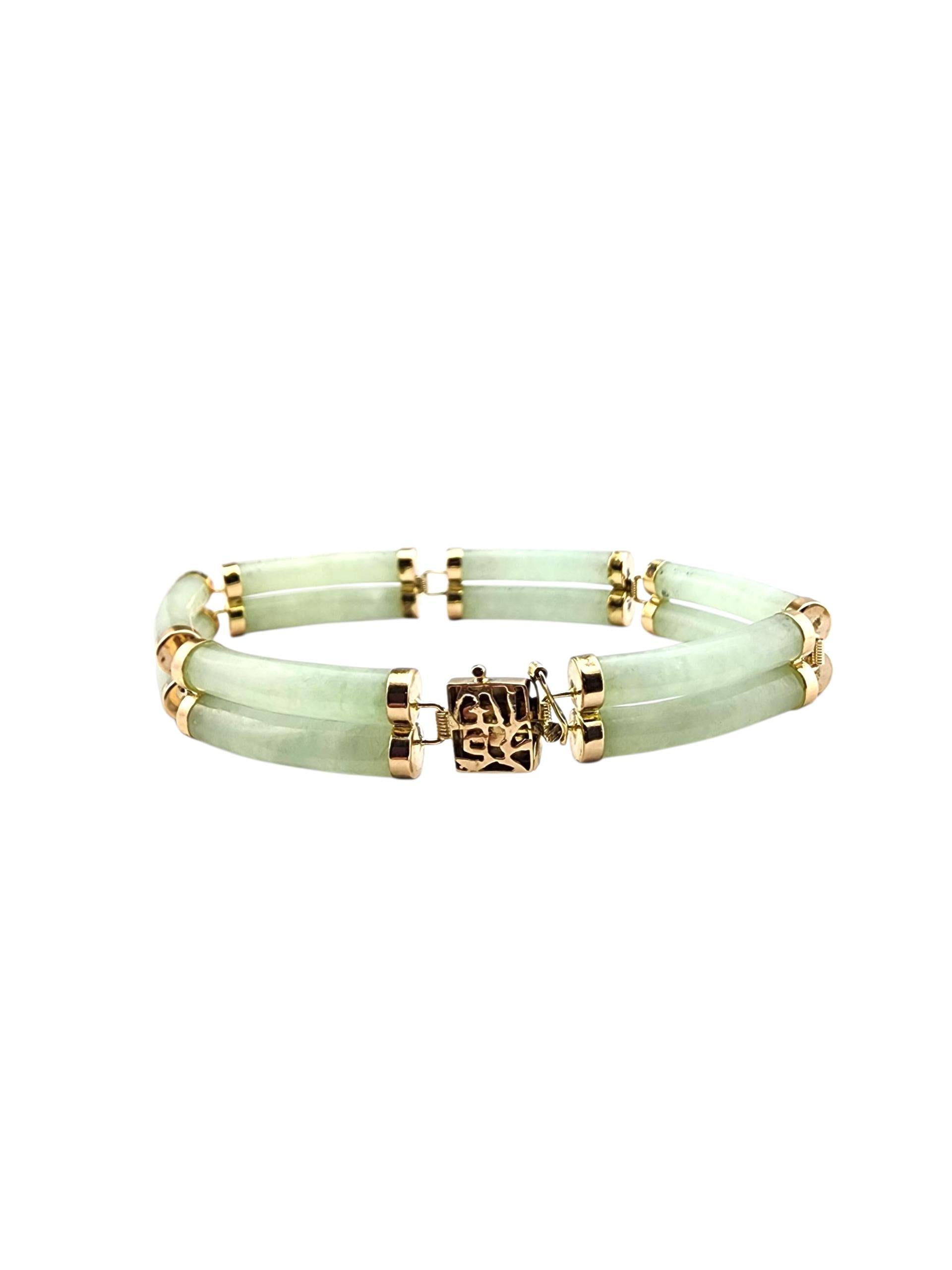 14K Yellow Gold Jade Bracelet #22405 In Good Condition For Sale In Washington Depot, CT