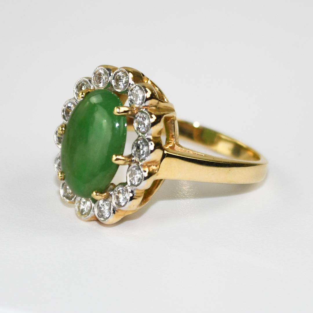 Anello cocktail di giada e diamanti in oro giallo 14K 6,5g in vendita 1