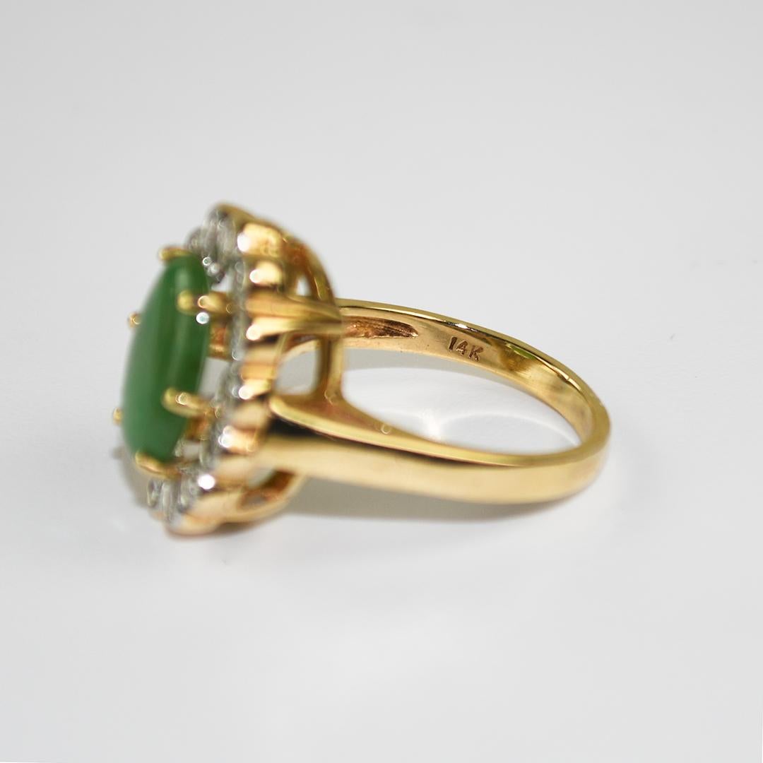 Anello cocktail di giada e diamanti in oro giallo 14K 6,5g in vendita 2