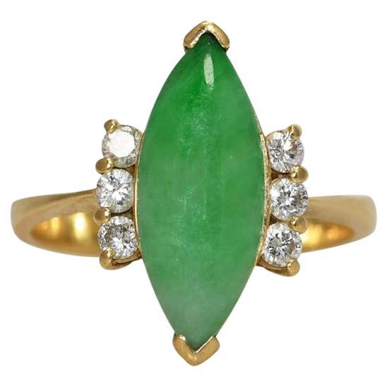 14K Yellow Gold Jade & Diamond Ring, 4gr For Sale