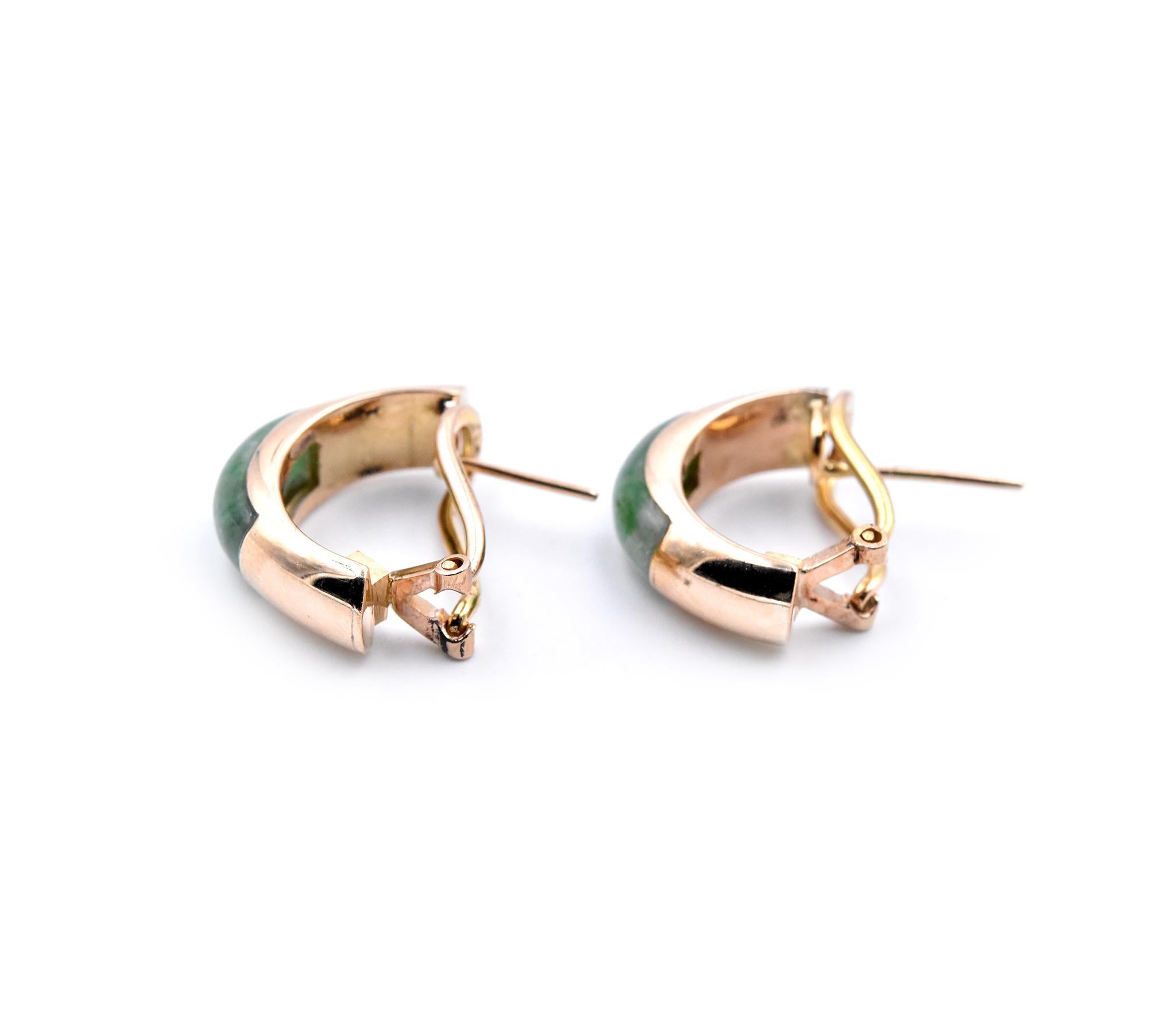 14 Karat Yellow Gold Jade Huggie Earrings In Excellent Condition In Scottsdale, AZ