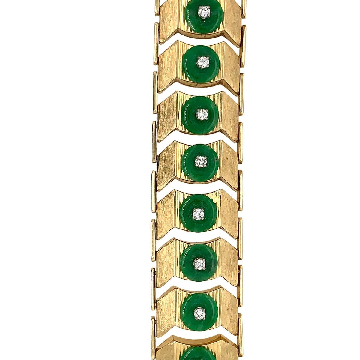 Women's 14 Karat Yellow Gold Jadeite with 1 Carat Round Brilliant Cut Diamond Bracelet For Sale
