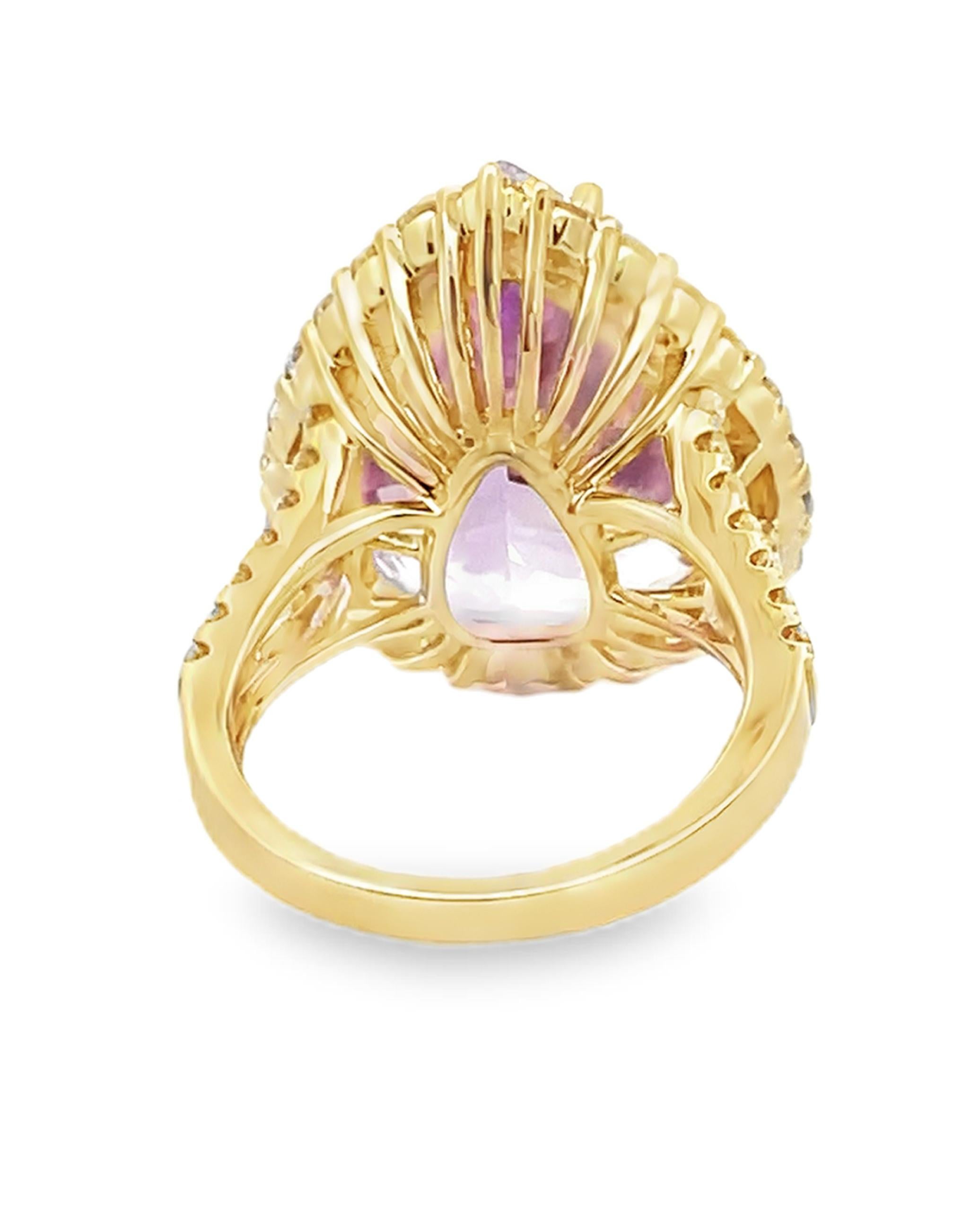 Contemporary 14K Yellow Gold Kunzite Halo Pear Shaped Ring For Sale