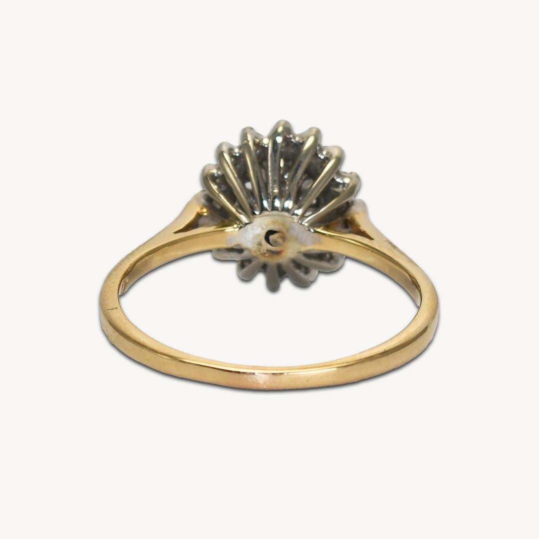 14K Yellow Gold Ladies Diamond Ring 2.8g In Excellent Condition For Sale In Laguna Beach, CA