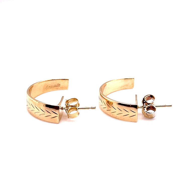 Women Gold Plated Half Foral Earrings main image 0