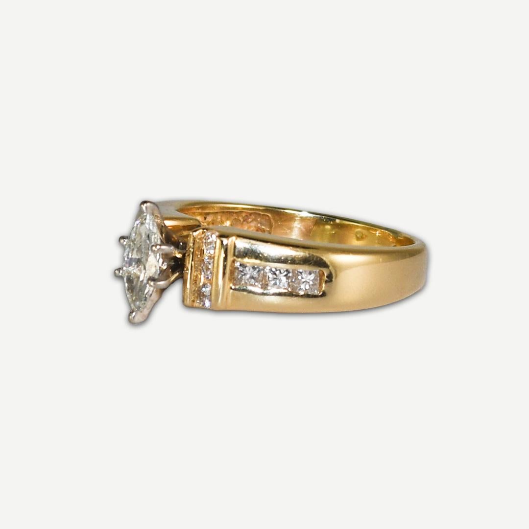14K Yellow Gold Ladies' Marquise Diamond Ring 1.00 ct For Sale 1