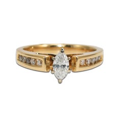 Anillo de diamantes en forma de marquesa para mujer en oro amarillo de 14 quilates