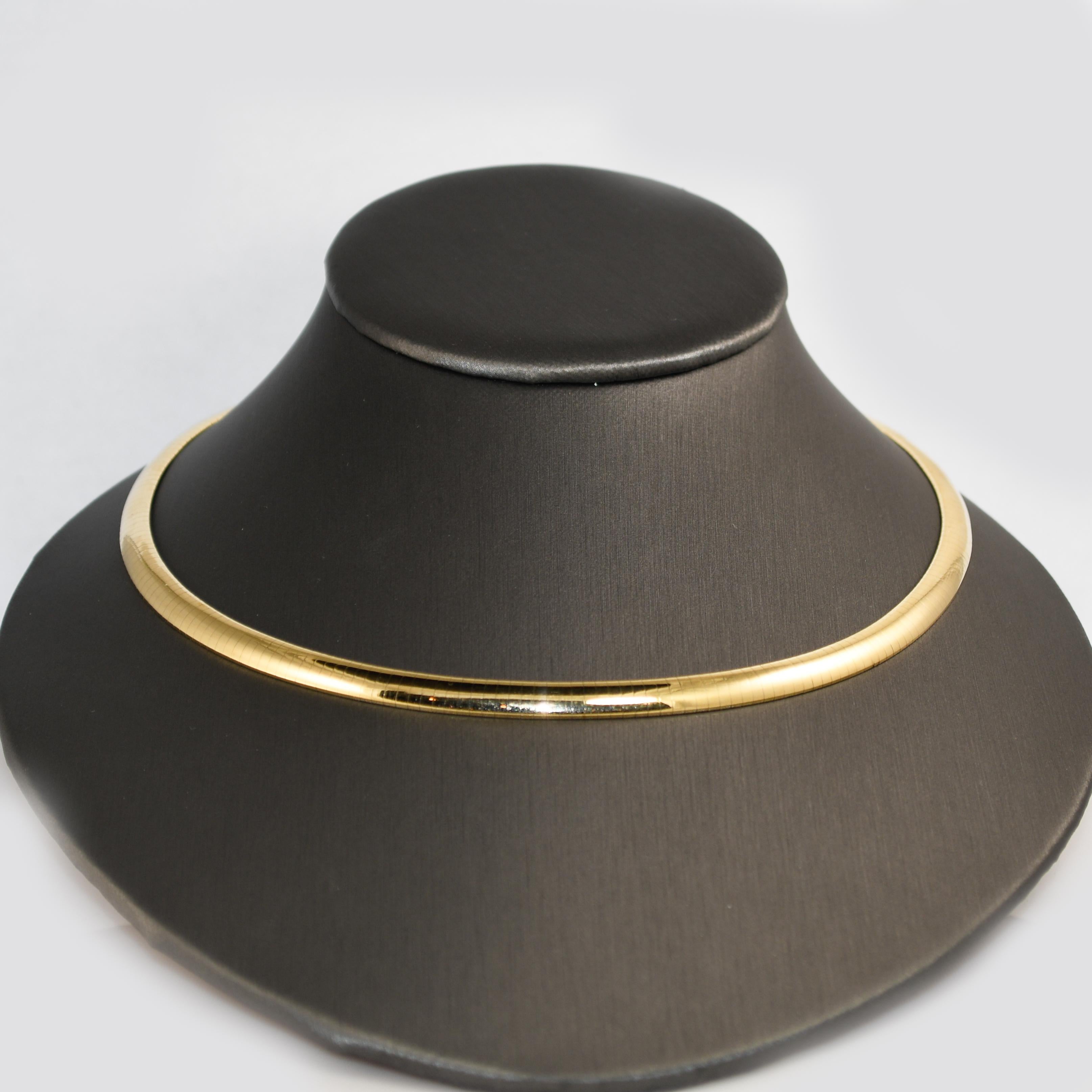 Omega-Halskette für Damen aus 14 Karat Gelbgold, 27.2 g im Angebot 3