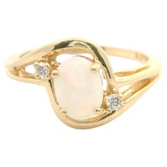 Bague pour femmes en or jaune 14 carats avec opale et diamants taille 6