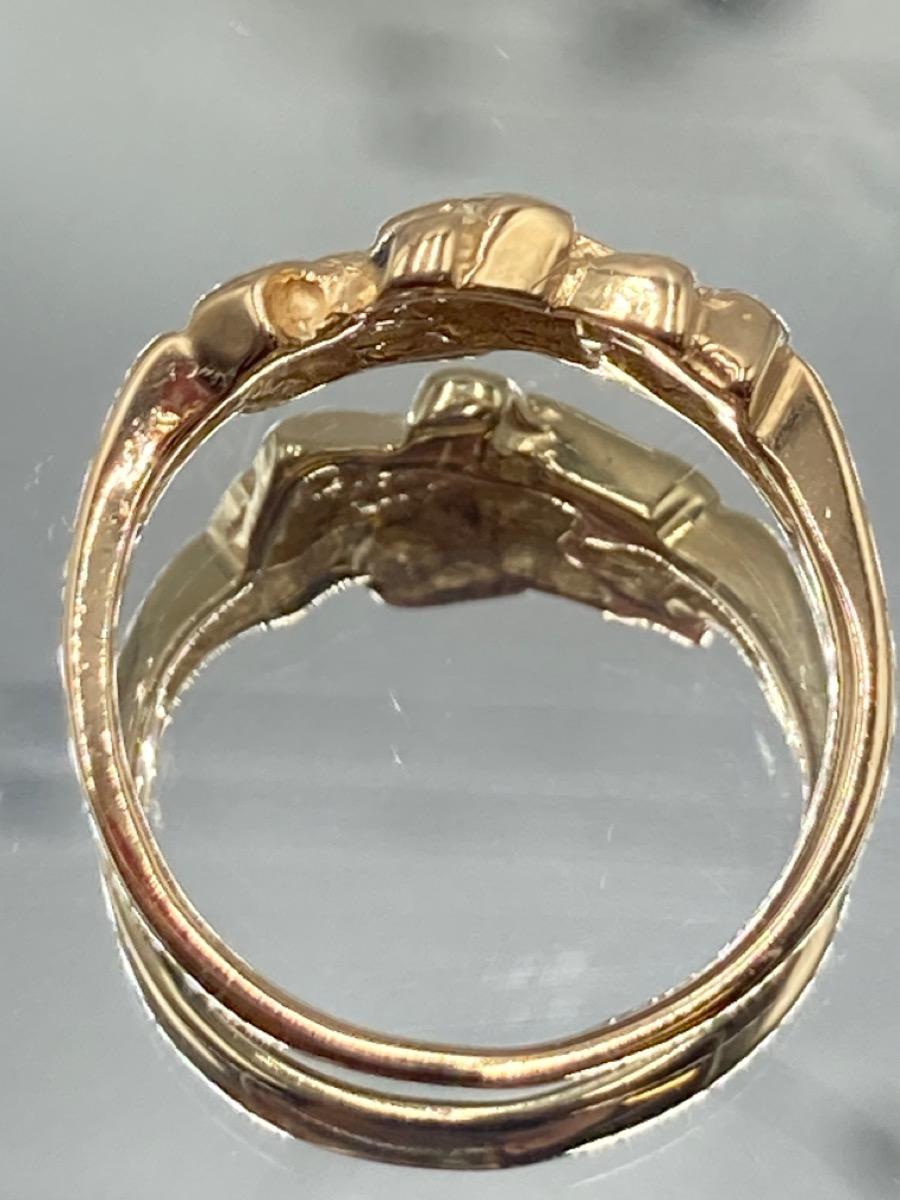 14K Yellow Gold Lady's Nugget Ring 3.7g Size: 5.5 In Good Condition For Sale In South Bend, IN