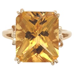 Vintage 14K Yellow Gold Large 7.97 carat Citrine Ring with Bow Motifs size 10