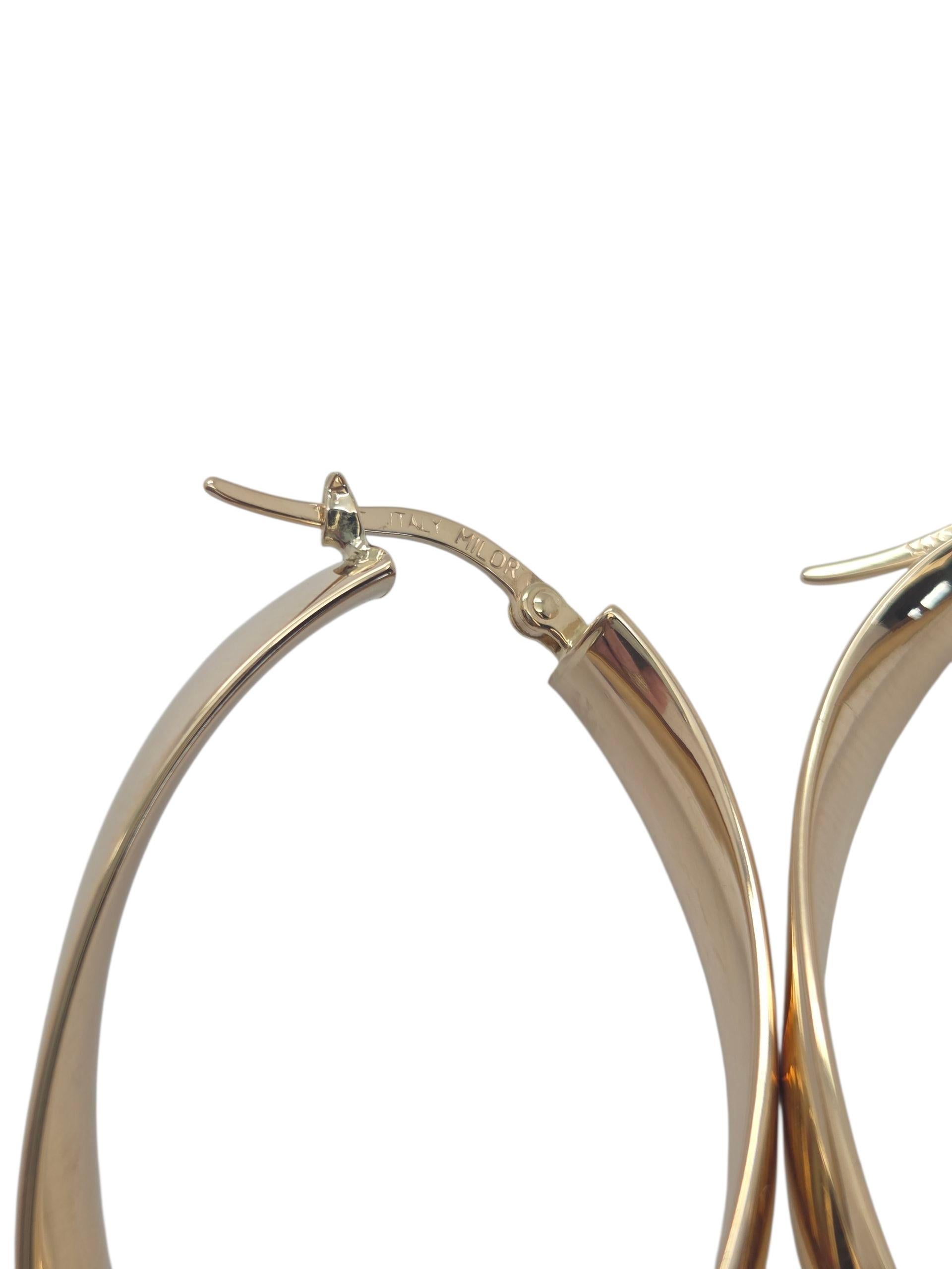 Contemporain Boucles d'oreilles ovales asymétriques en or jaune 14K #23822 en vente