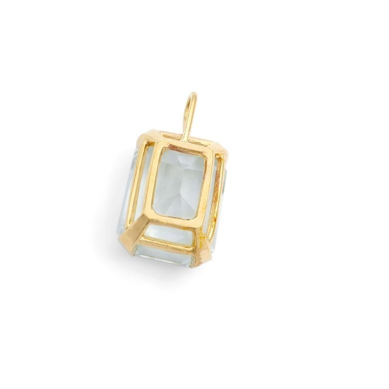14k Gelbgold Großer blauer Topas-Anhänger Wunderschön! (Moderne)