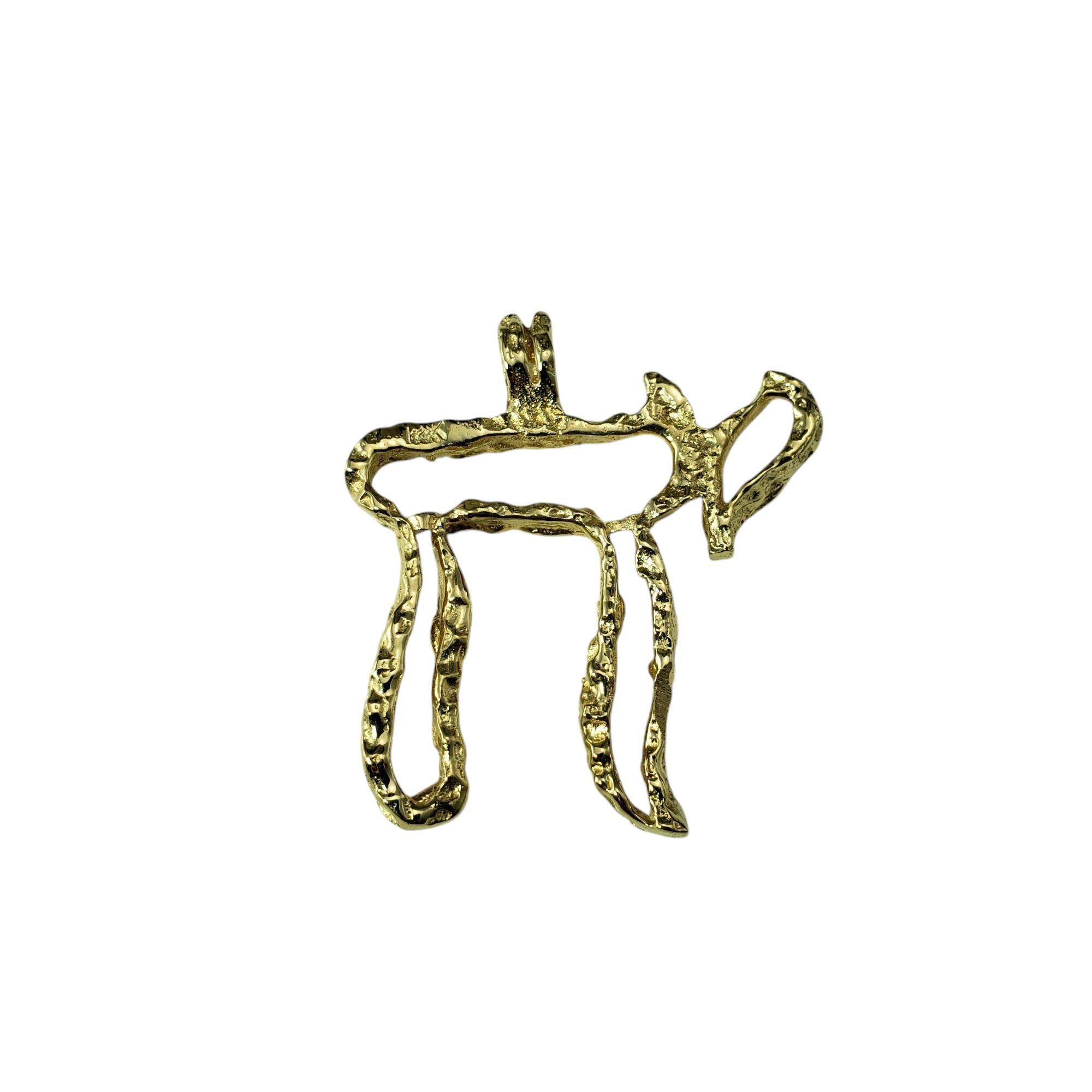 Grand pendentif chai en or jaune 14 carats #20940 Bon état - En vente à Washington Depot, CT