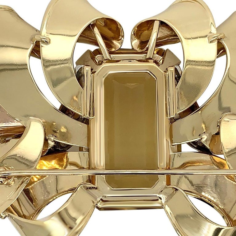 14 Karat Yellow Gold Large Citrine Diamond Brooch For Sale at 1stDibs