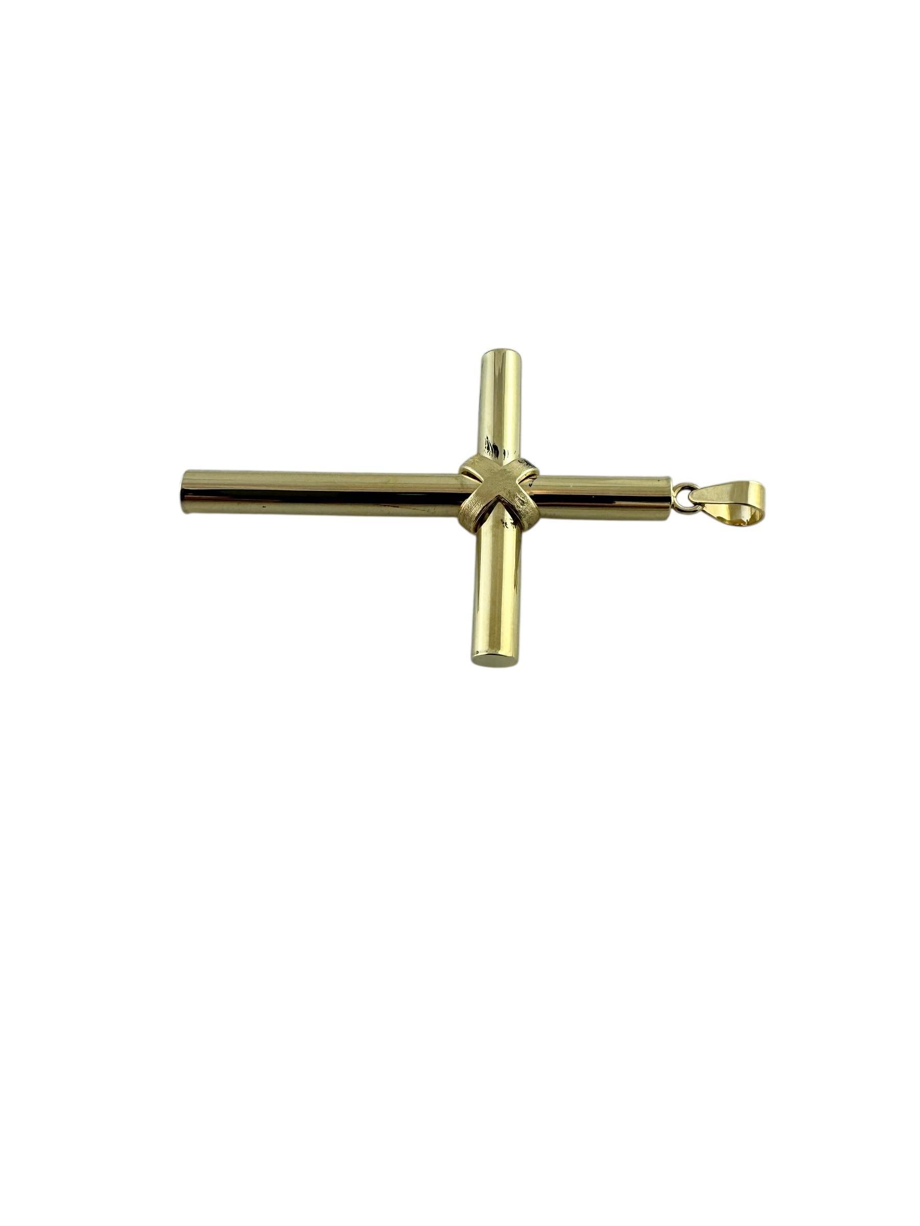 Pendentif grande croix en or jaune 14 carats n° 19606 en vente 6