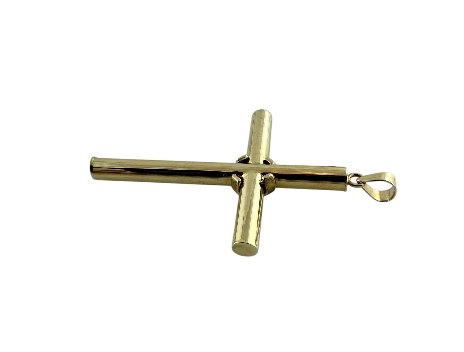 Pendentif grande croix en or jaune 14 carats n° 19606 en vente 2