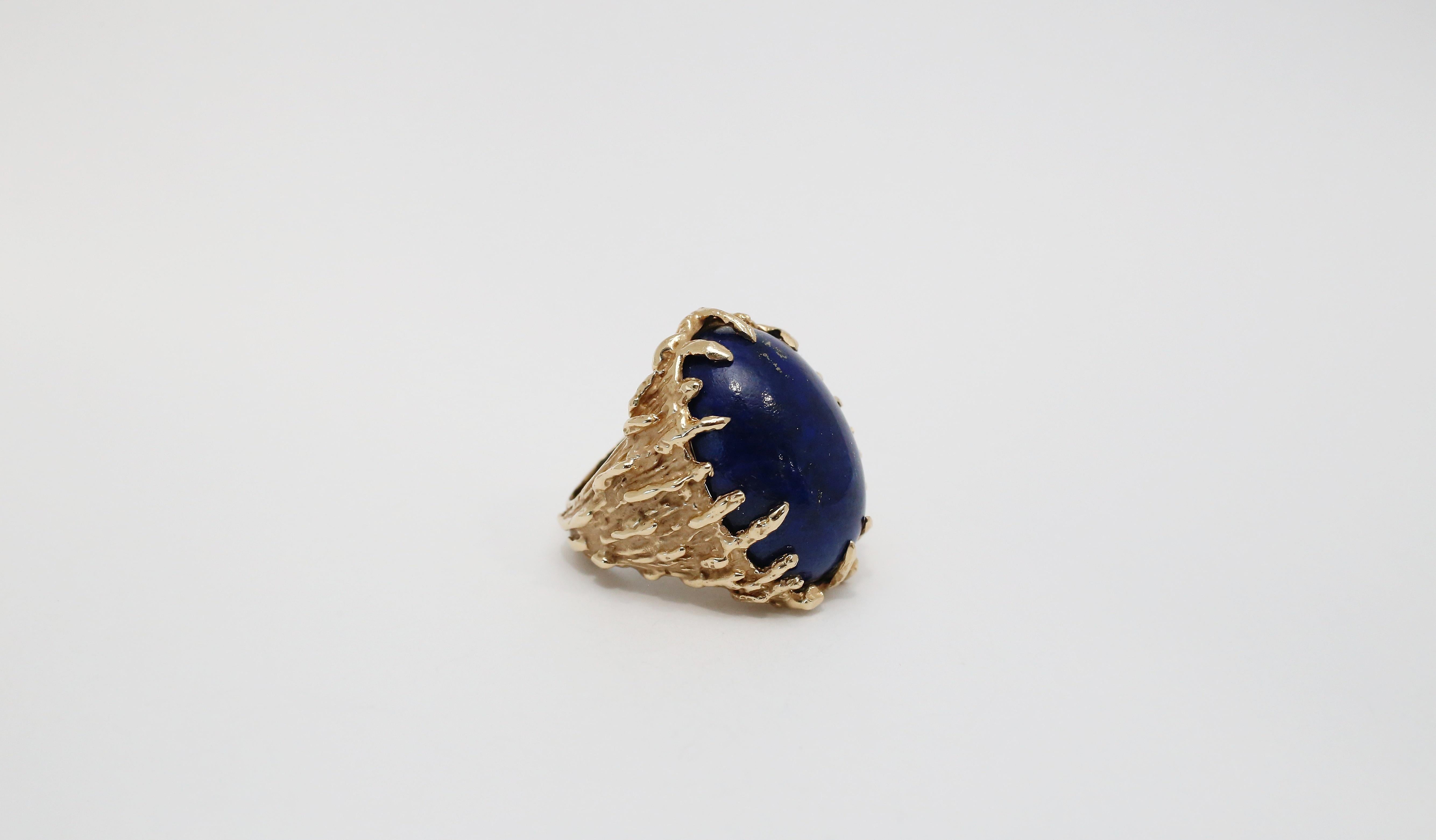 Cabochon 14k Yellow Gold Large Lapis Lazuli Ring, Size 5.75 - 25.0g For Sale