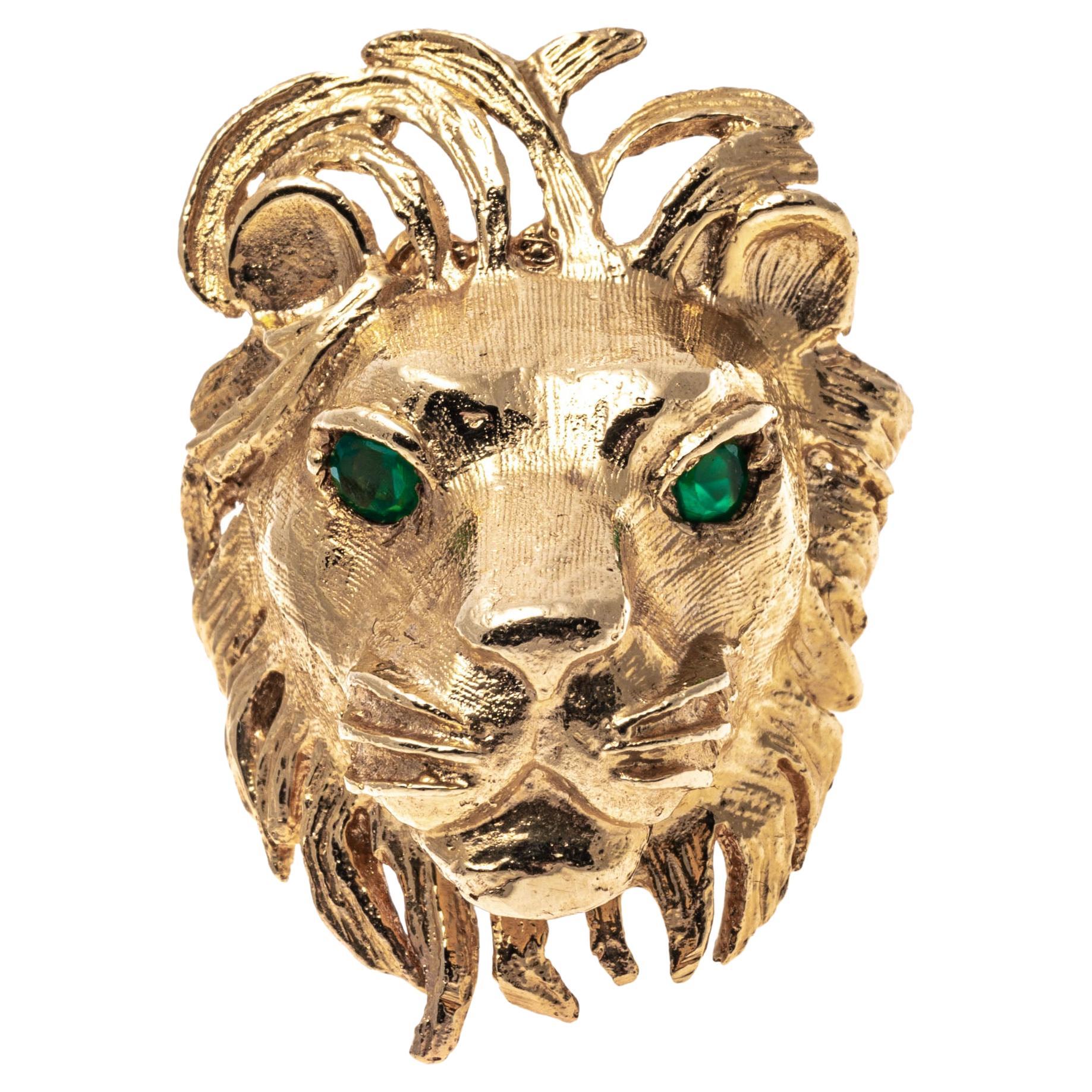 14k Yellow Gold Large Matte Figural Lions Head Ring, Size 8 For Sale