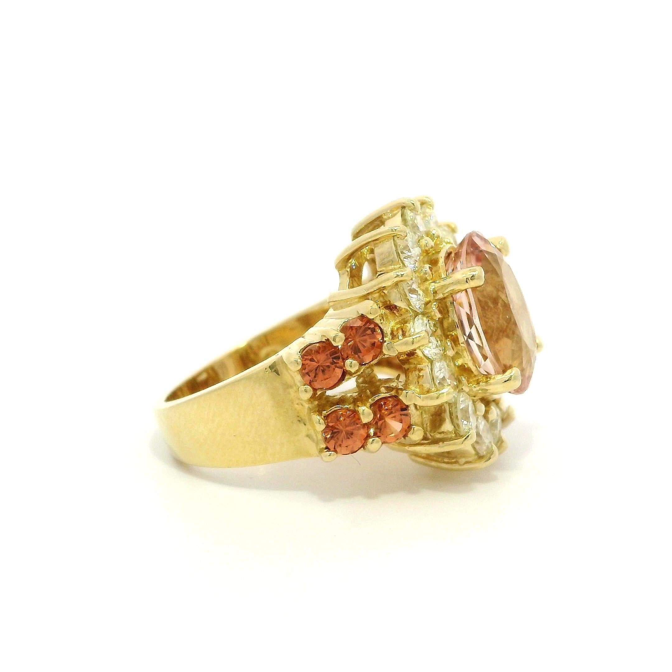 Anello in oro giallo 14k con morganite grande e diamanti da 1,50 ct. in vendita 4